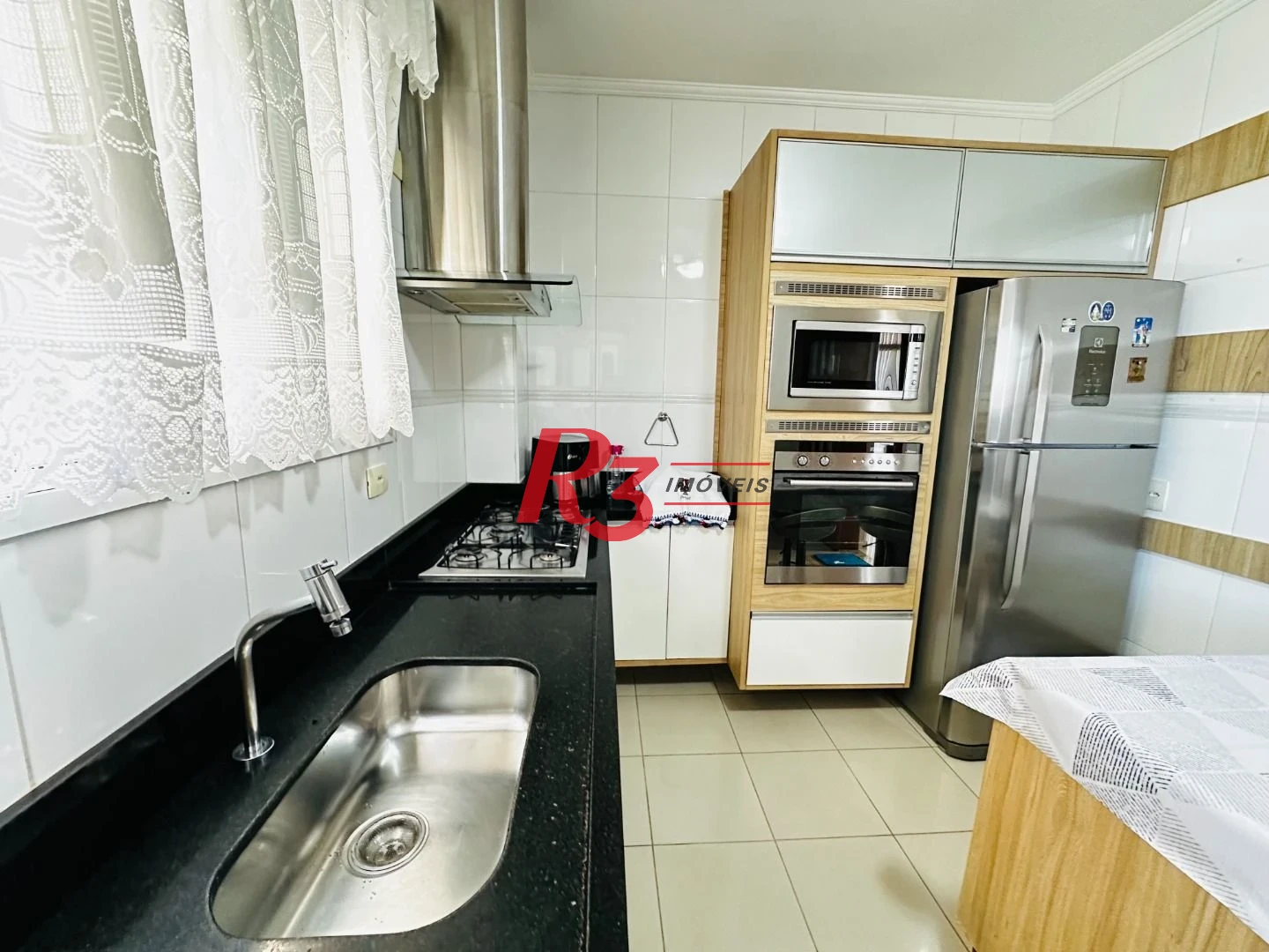 Apartamento com 2 dormitórios à venda, 90 m² por R$ 800.000,00 - Embaré - Santos/SP