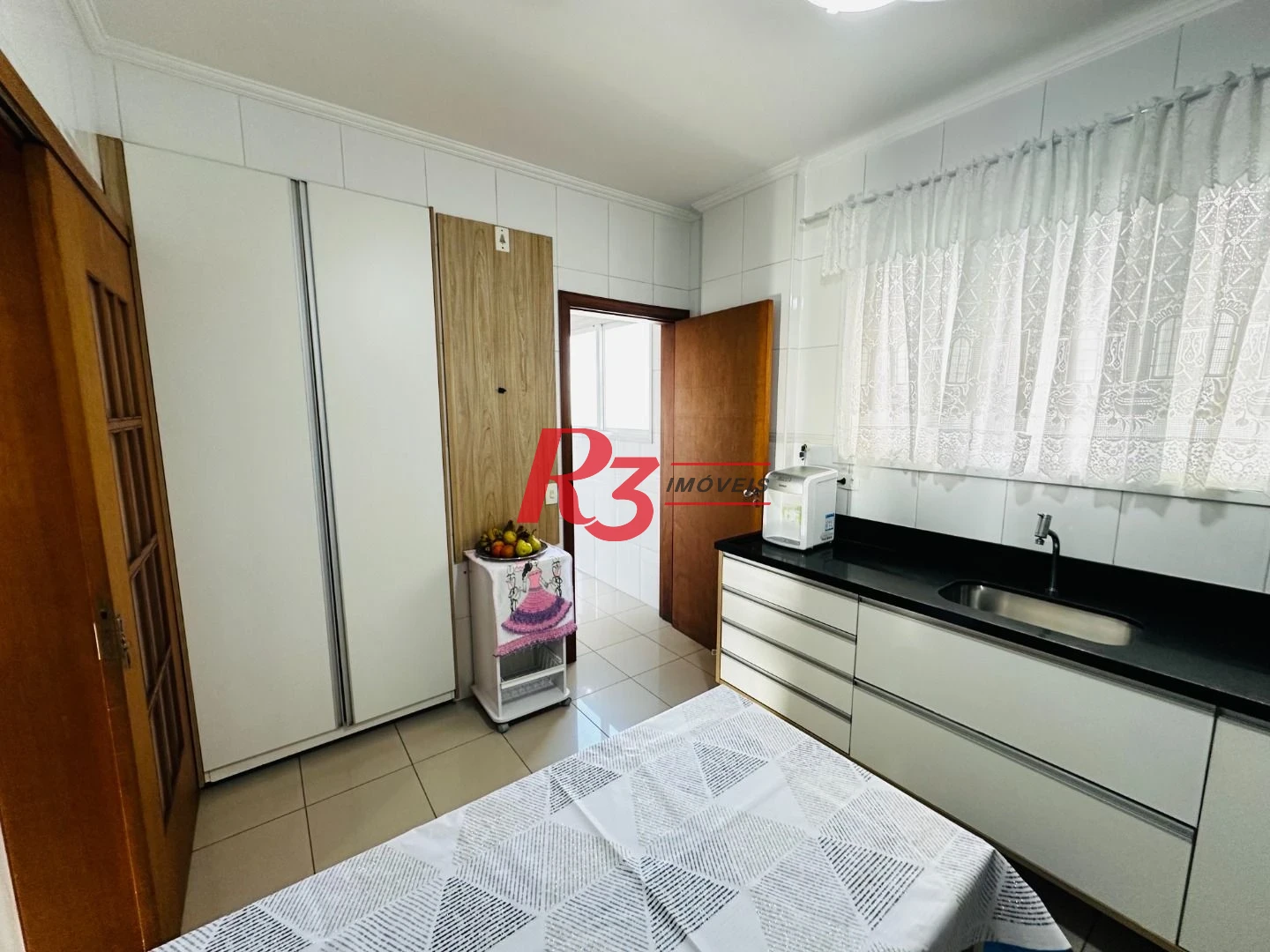 Apartamento com 2 dormitórios à venda, 90 m² por R$ 800.000,00 - Embaré - Santos/SP