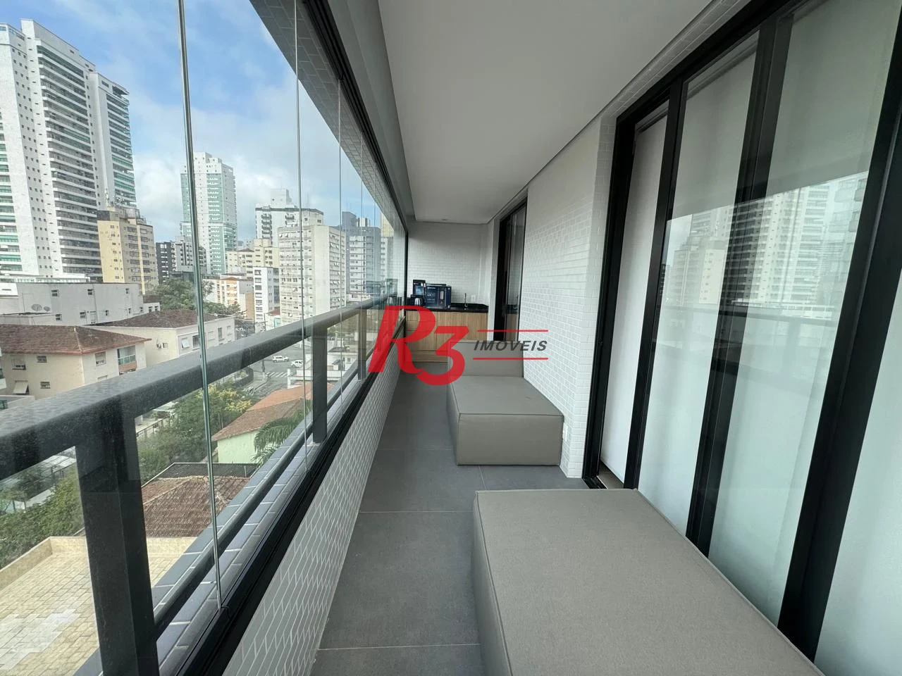Apartamento com 1 suíte + lavabo -  à venda, 59 m² por R$ 998.000,00 - Ponta da Praia - Santos/SP