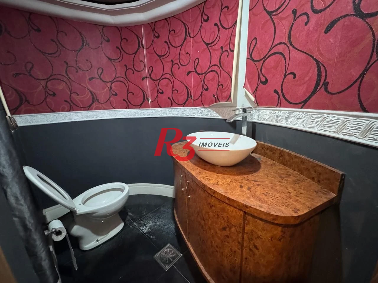 Sobrado com 3 dormitórios para alugar, 495 m² por R$ 15.000,00/mês - Estuário - Santos/SP