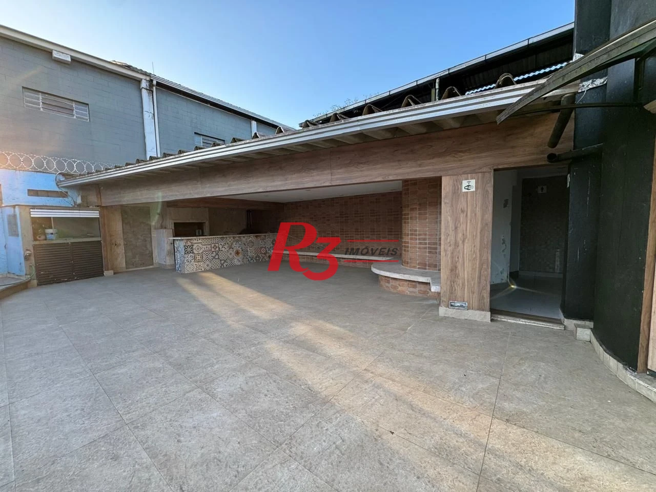 Sobrado com 3 dormitórios para alugar, 495 m² por R$ 15.000,00/mês - Estuário - Santos/SP