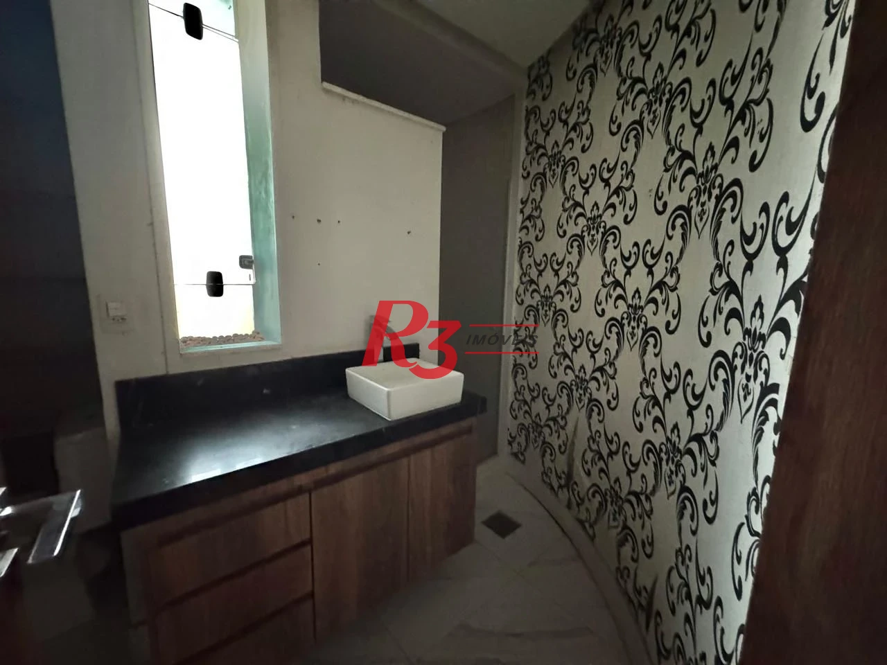 Sobrado com 3 dormitórios para alugar, 495 m² por R$ 15.000,00/mês - Estuário - Santos/SP