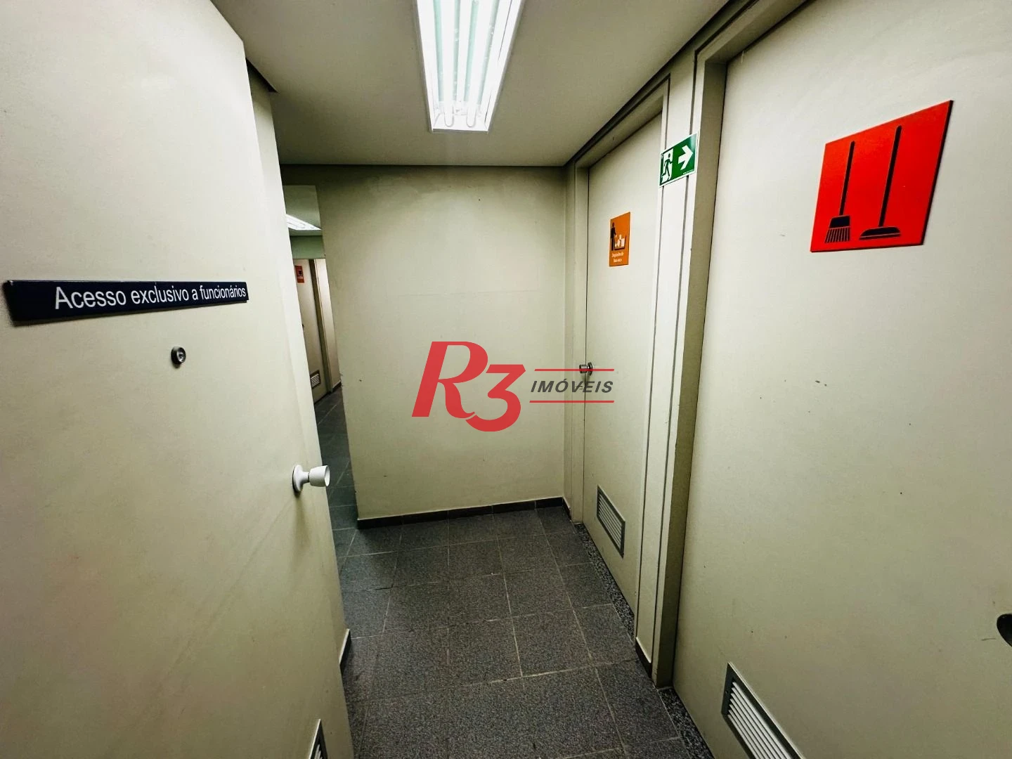 Loja para alugar, 492 m² por R$ 38.000,00/mês - Boqueirão - Santos/SP