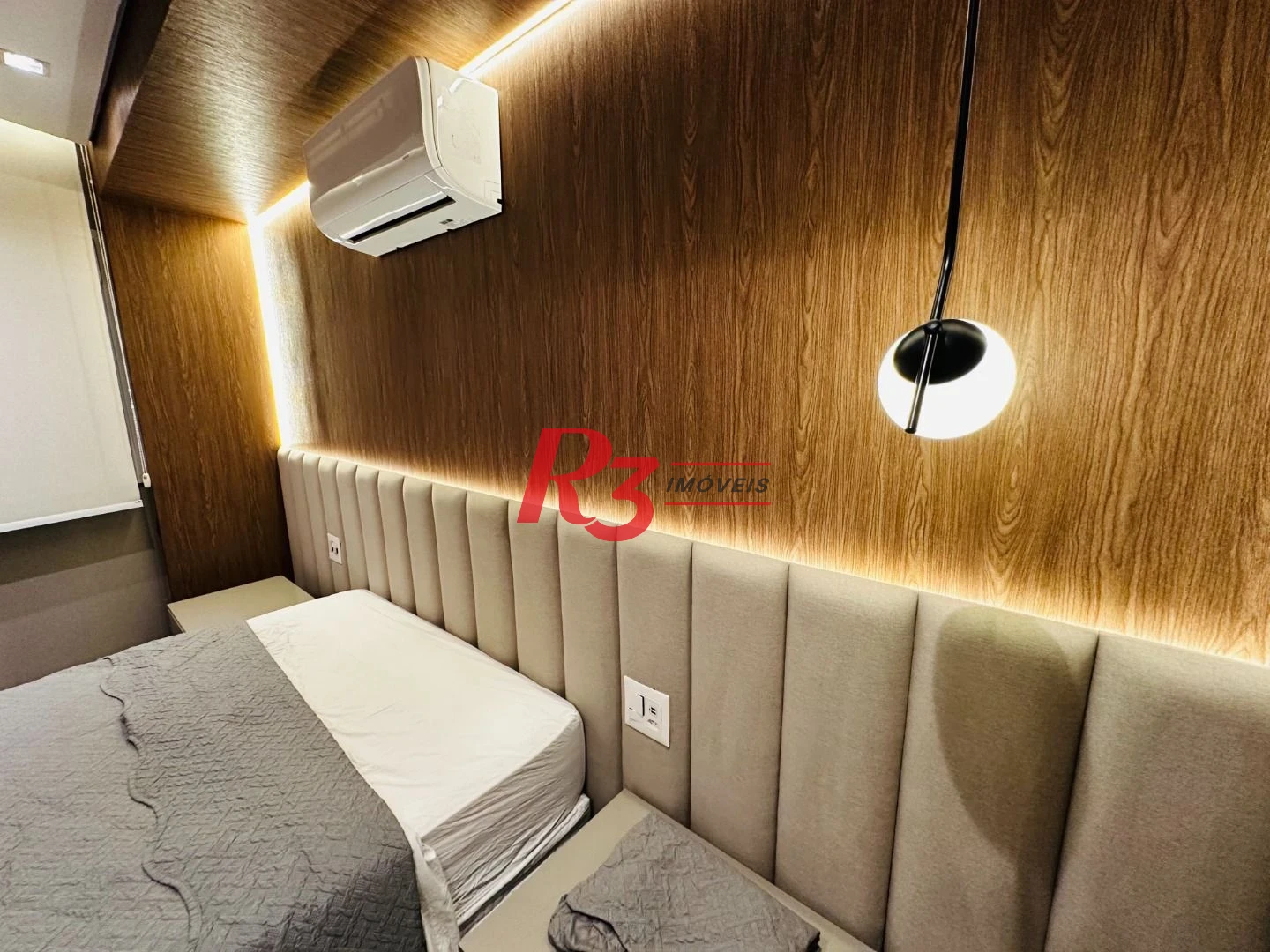 Apartamento com 2 dormitórios à venda, 76 m² por R$ 880.000,00 - Marapé - Santos/SP