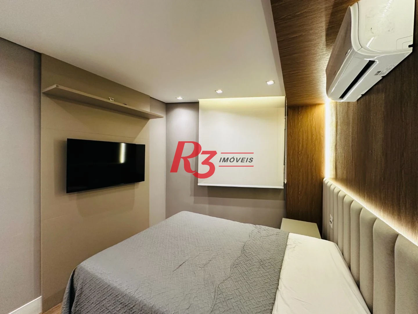 Apartamento com 2 dormitórios à venda, 76 m² por R$ 880.000,00 - Marapé - Santos/SP
