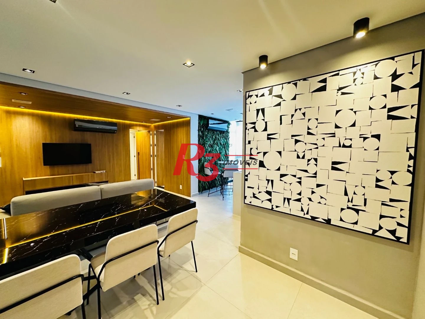 Apartamento com 2 dormitórios à venda, 76 m² por R$ 880.000,00 - Marapé - Santos/SP