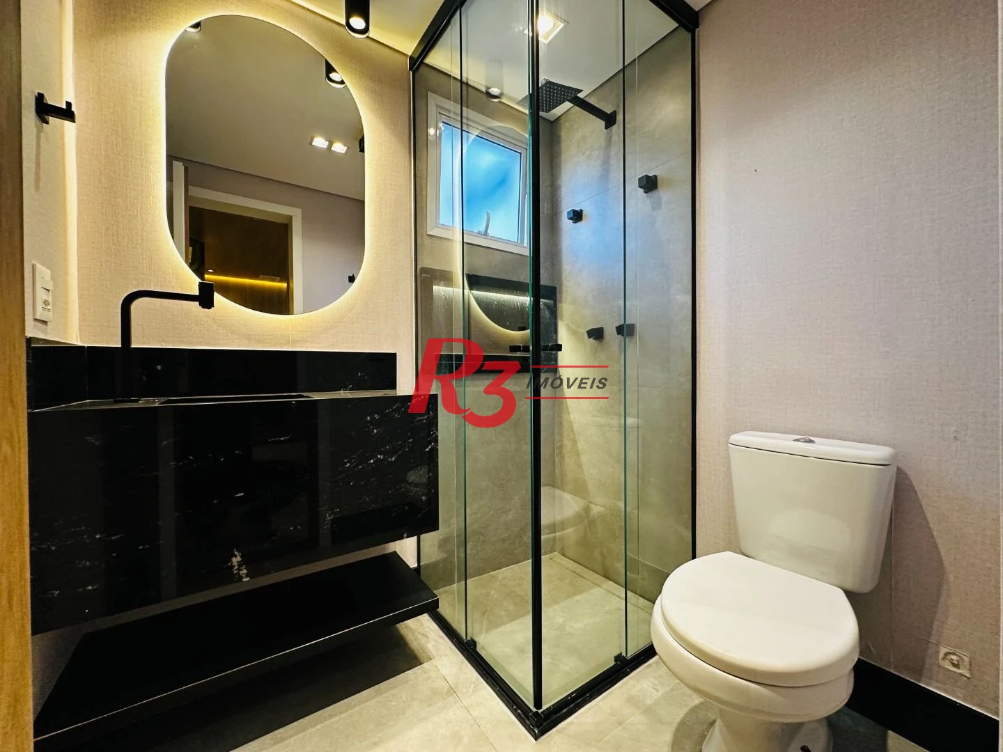 Apartamento com 2 dormitórios à venda, 76 m² por R$ 880.000,00 - Marapé - Santos/SP