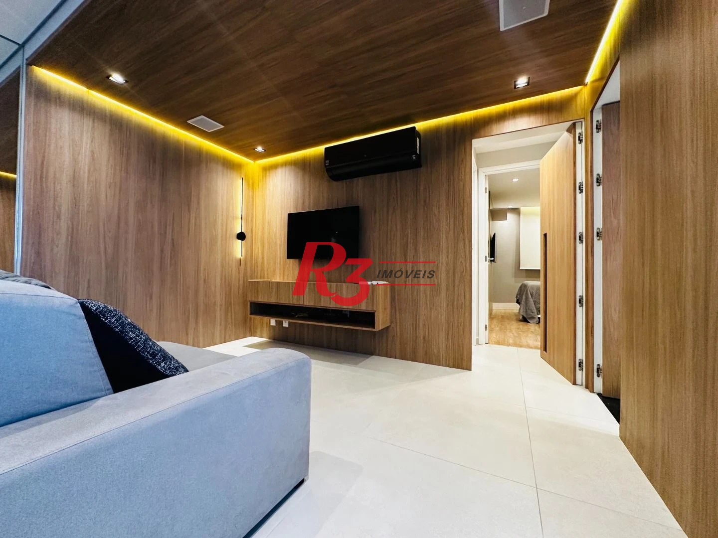 Apartamento com 2 dormitórios à venda, 76 m² por R$ 880.000,00 - Marapé - Santos/SP
