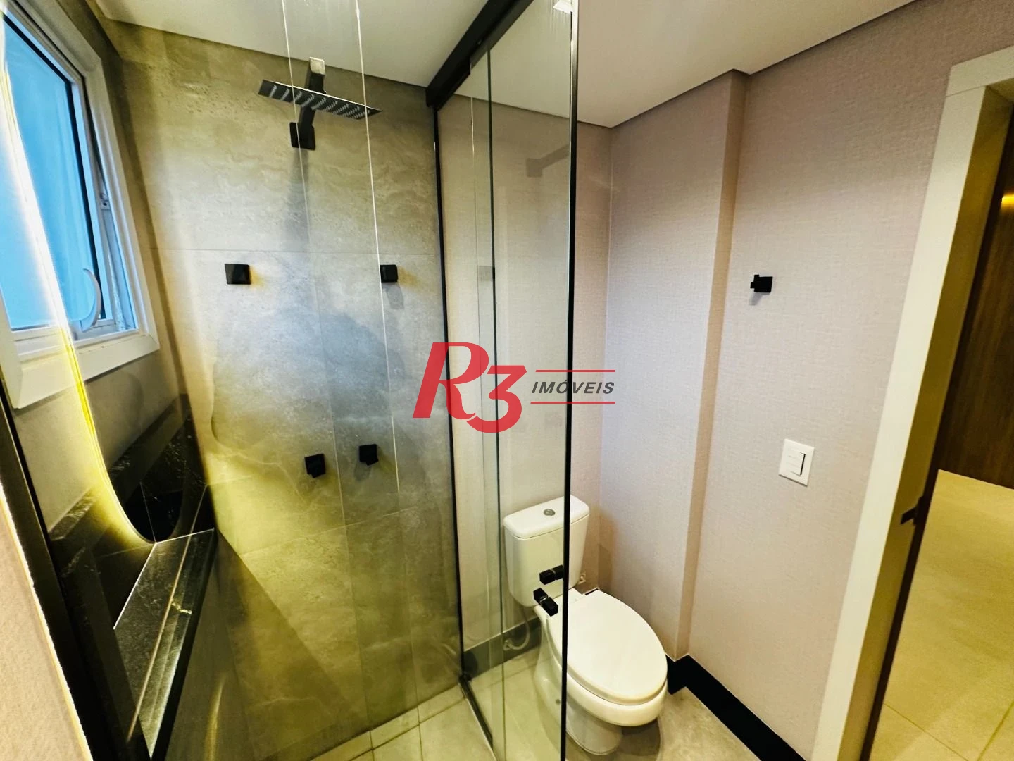 Apartamento com 2 dormitórios à venda, 76 m² por R$ 880.000,00 - Marapé - Santos/SP