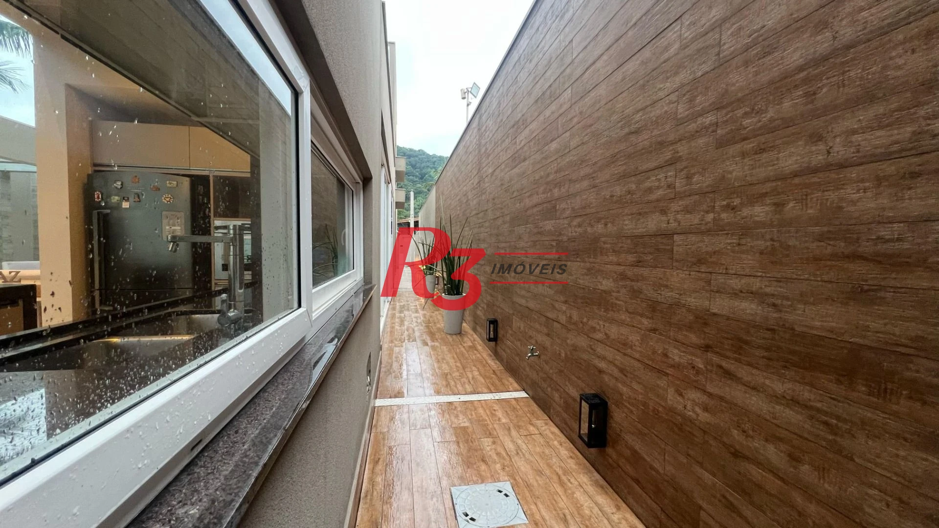 Casa com 4 dormitórios, 400 m² - venda por R$ 3.500.000,00 ou aluguel por R$ 15.000,00/mês - Jardim Guaiuba - Guarujá/SP