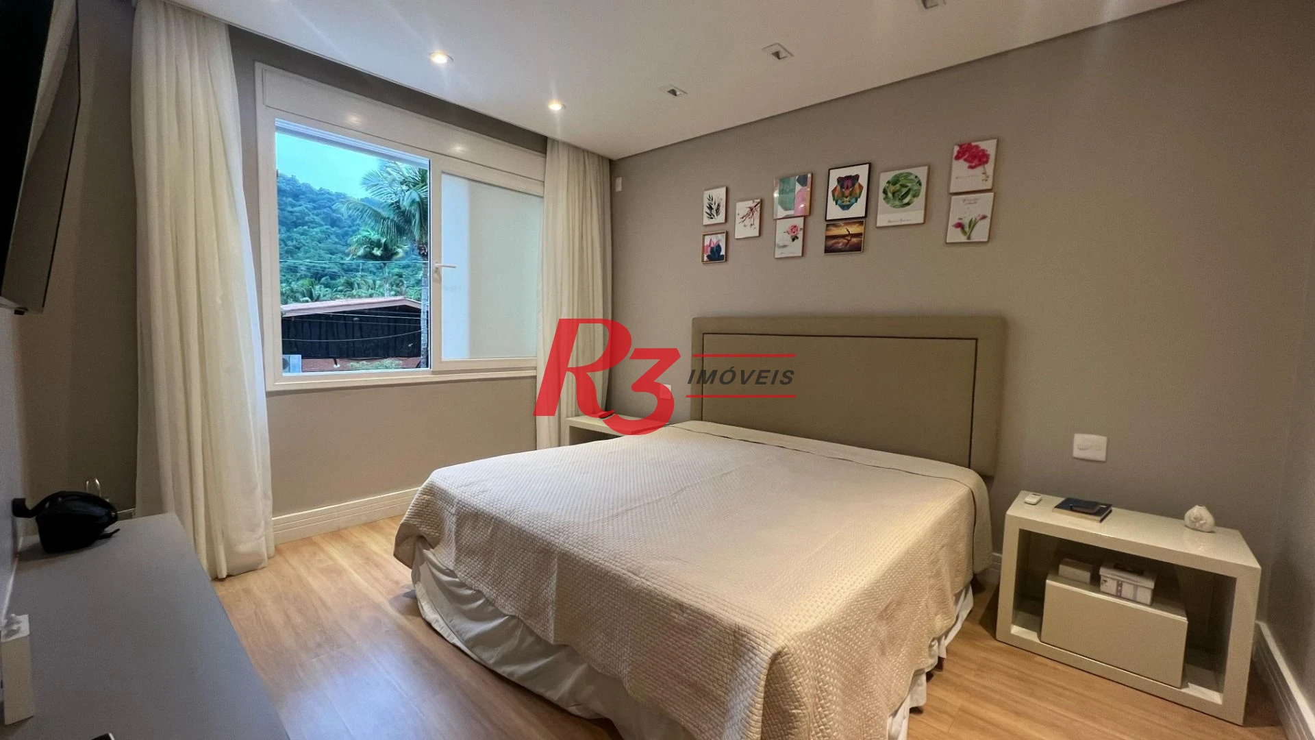 Casa com 4 dormitórios, 400 m² - venda por R$ 3.500.000,00 ou aluguel por R$ 15.000,00/mês - Jardim Guaiuba - Guarujá/SP