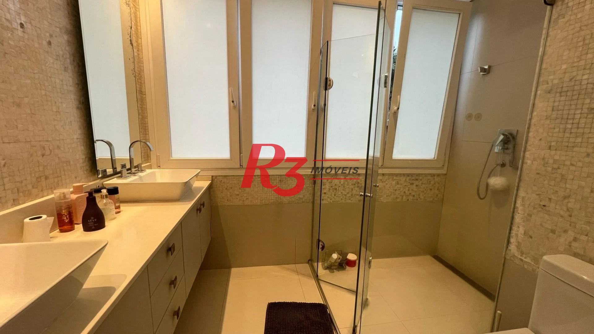 Casa com 4 dormitórios, 400 m² - venda por R$ 3.500.000,00 ou aluguel por R$ 15.000,00/mês - Jardim Guaiuba - Guarujá/SP