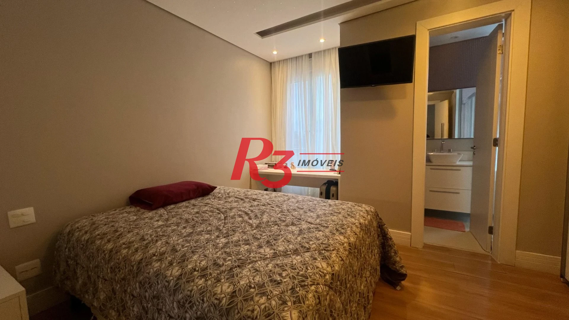 Casa com 4 dormitórios, 400 m² - venda por R$ 3.500.000,00 ou aluguel por R$ 15.000,00/mês - Jardim Guaiuba - Guarujá/SP