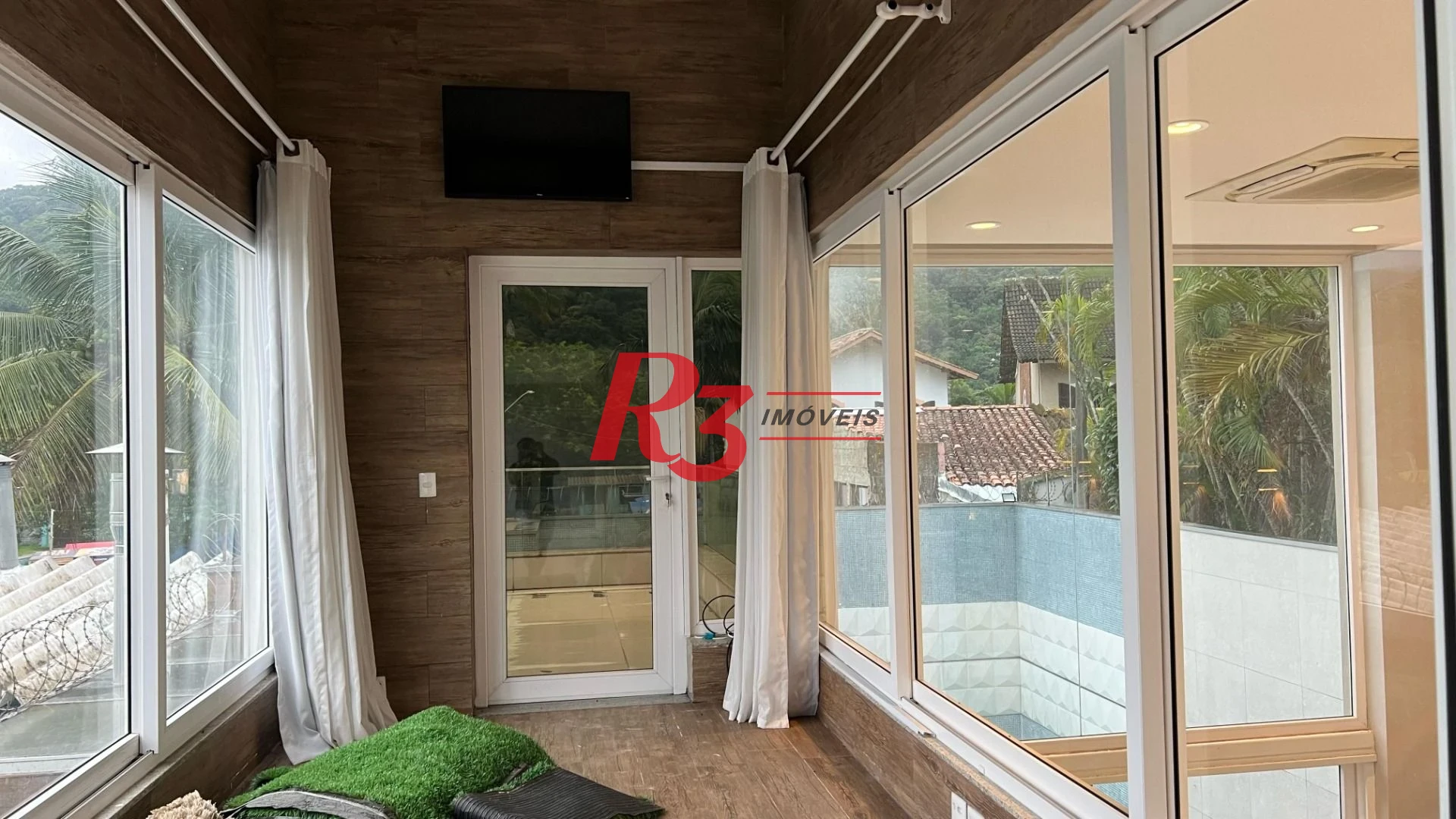 Casa com 4 dormitórios, 400 m² - venda por R$ 3.500.000,00 ou aluguel por R$ 15.000,00/mês - Jardim Guaiuba - Guarujá/SP