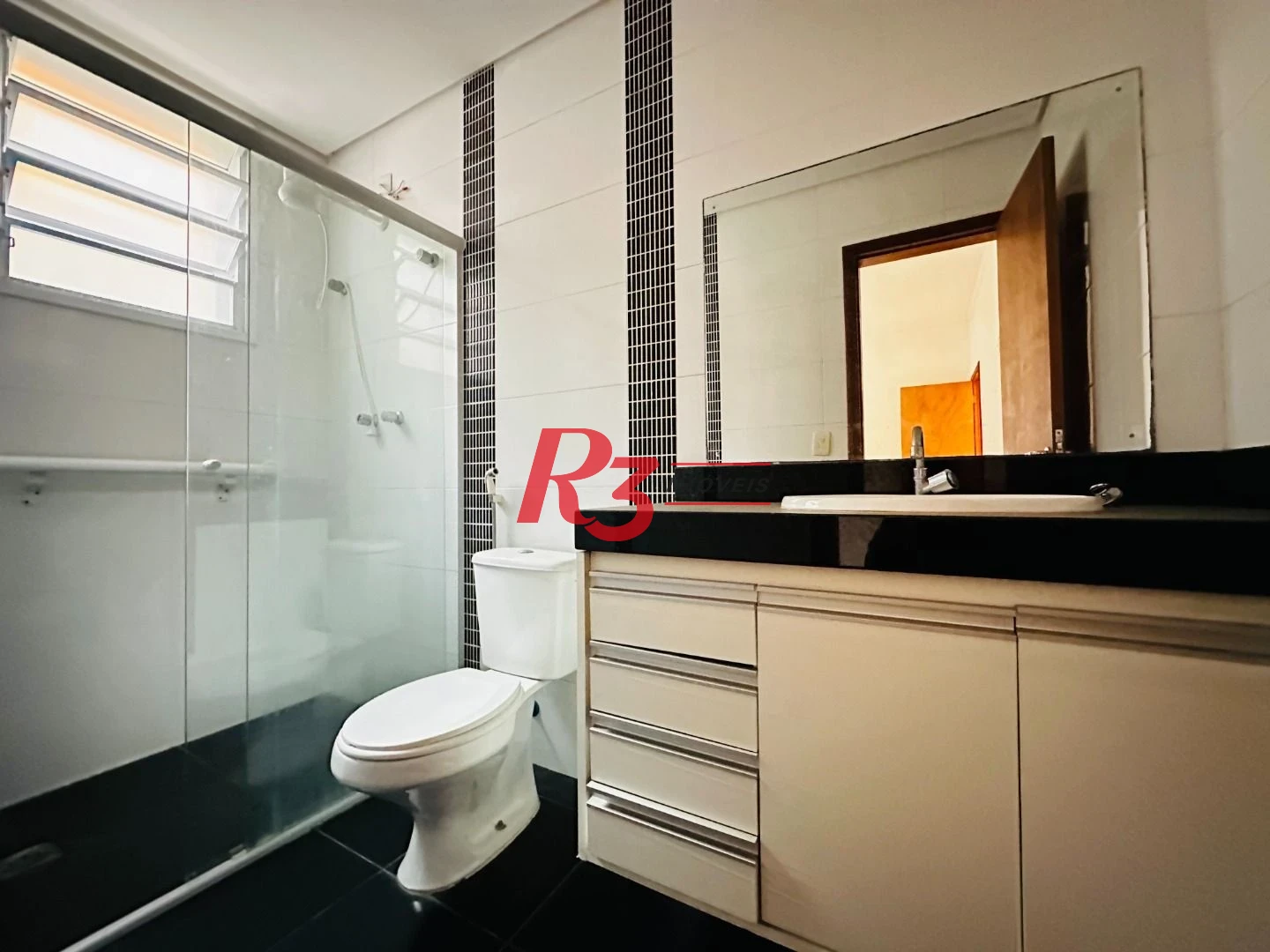 Casa com 3 dormitórios à venda, 120 m² por R$ 1.100.000,00 - Ponta da Praia - Santos/SP