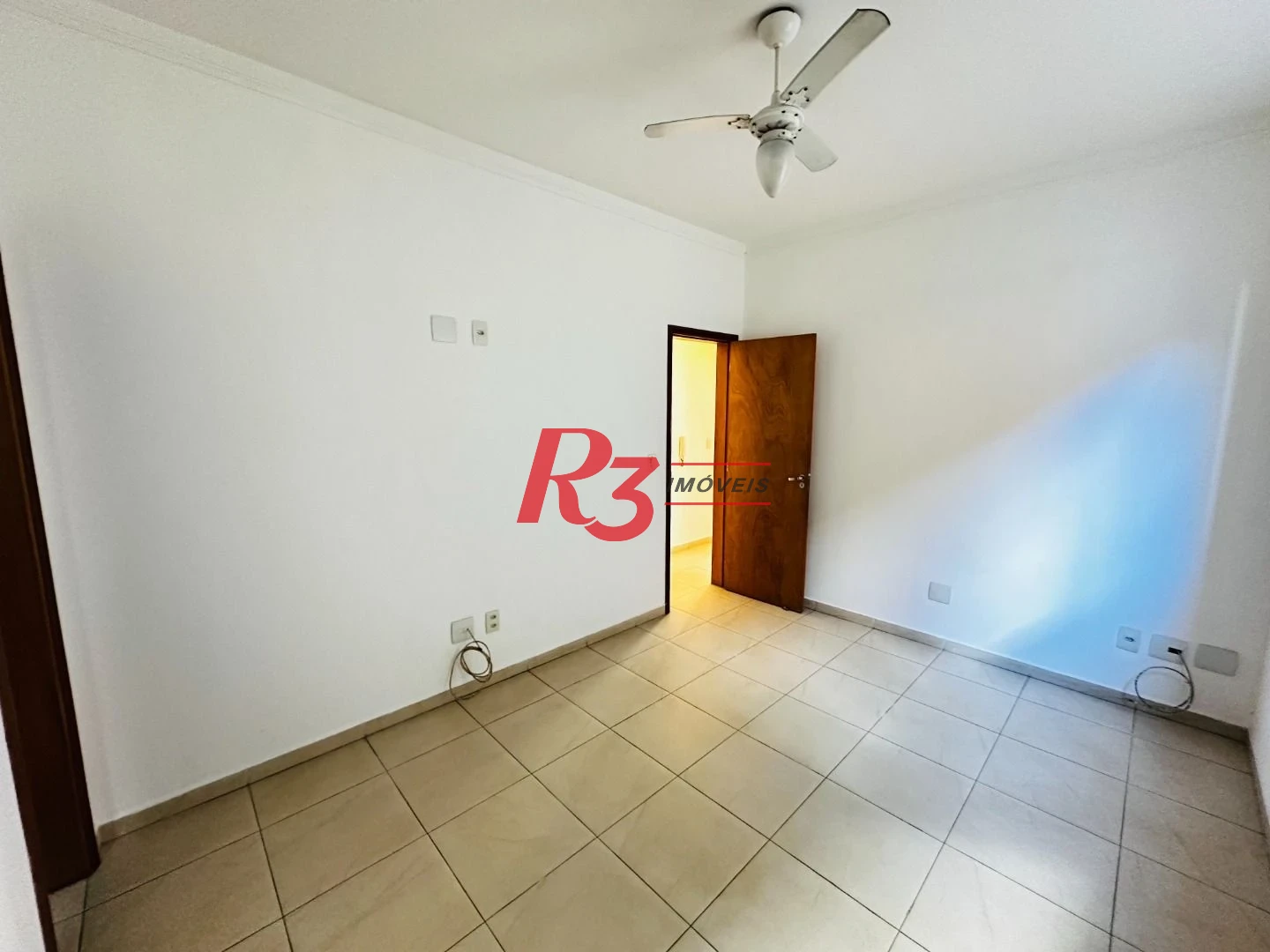 Casa com 3 dormitórios à venda, 120 m² por R$ 1.100.000,00 - Ponta da Praia - Santos/SP