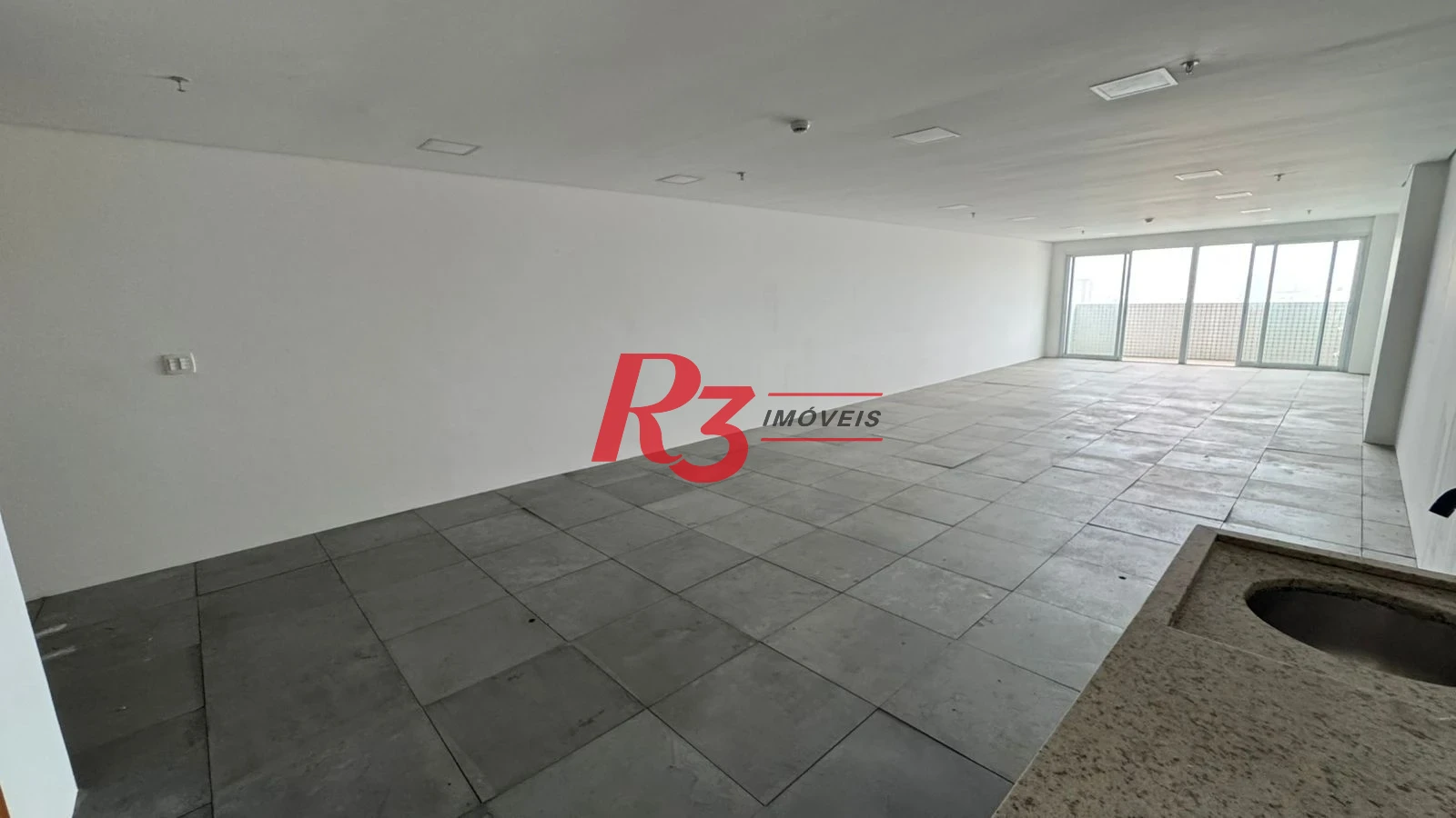 Sala, 94 m² - venda por R$ 800.000,00 ou aluguel por R$ 8.000,00/mês - Centro - Santos/SP