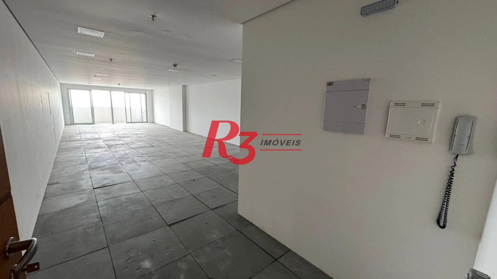 Sala, 94 m² - venda por R$ 800.000,00 ou aluguel por R$ 8.000,00/mês - Centro - Santos/SP