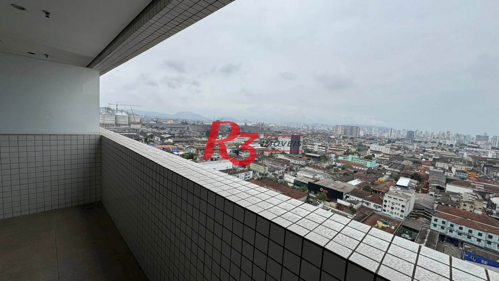 Sala, 94 m² - venda por R$ 800.000,00 ou aluguel por R$ 8.000,00/mês - Centro - Santos/SP