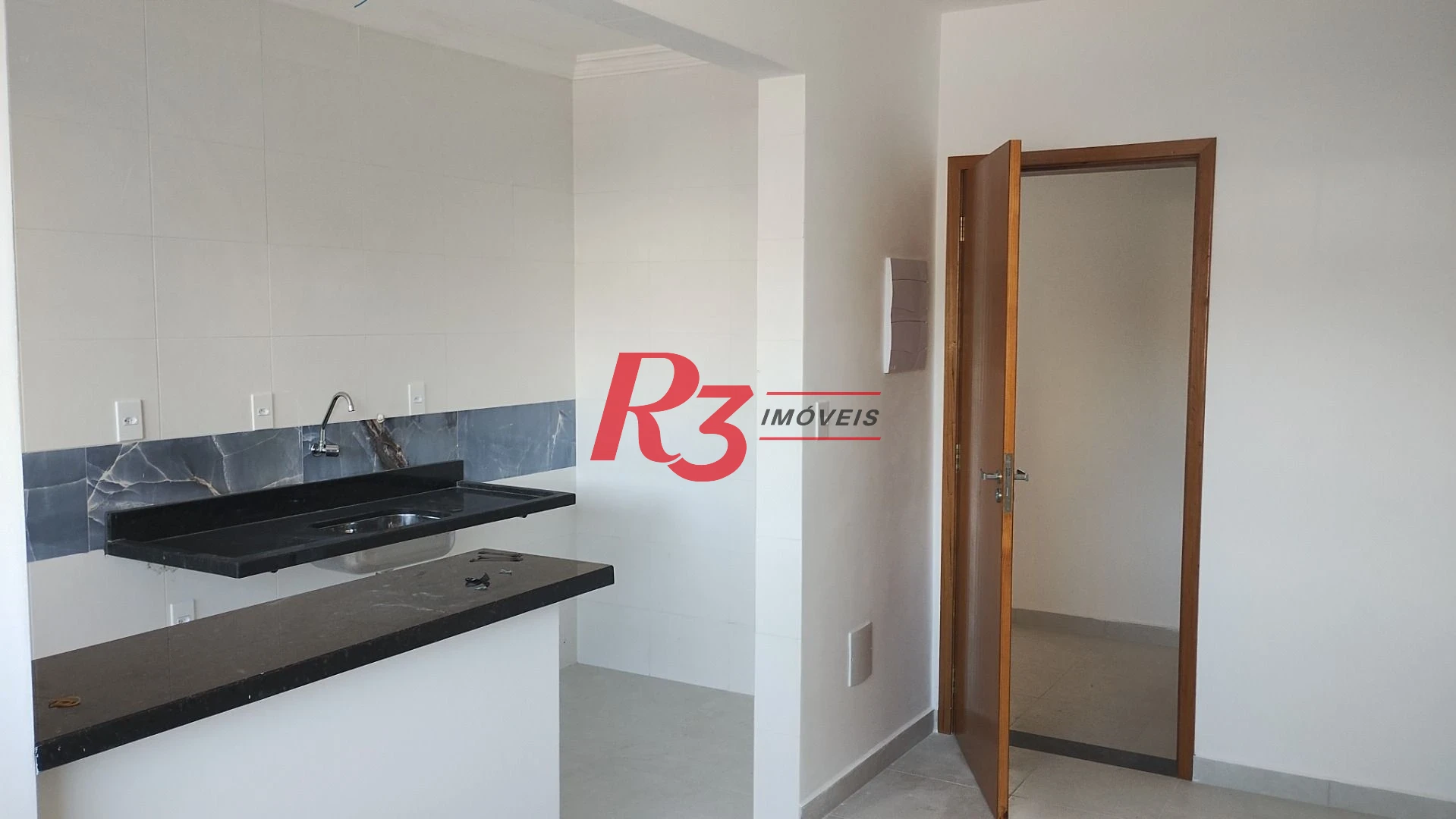 Apartamento com 2 dormitórios à venda, 50 m² por R$ 343.000,00 - Vila Valença - São Vicente/SP