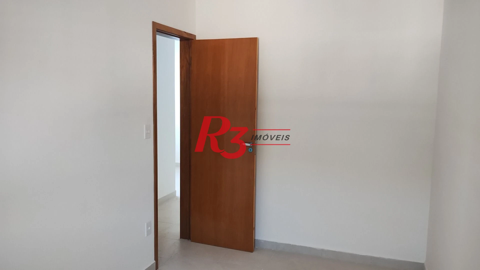 Apartamento com 2 dormitórios à venda, 50 m² por R$ 343.000,00 - Vila Valença - São Vicente/SP