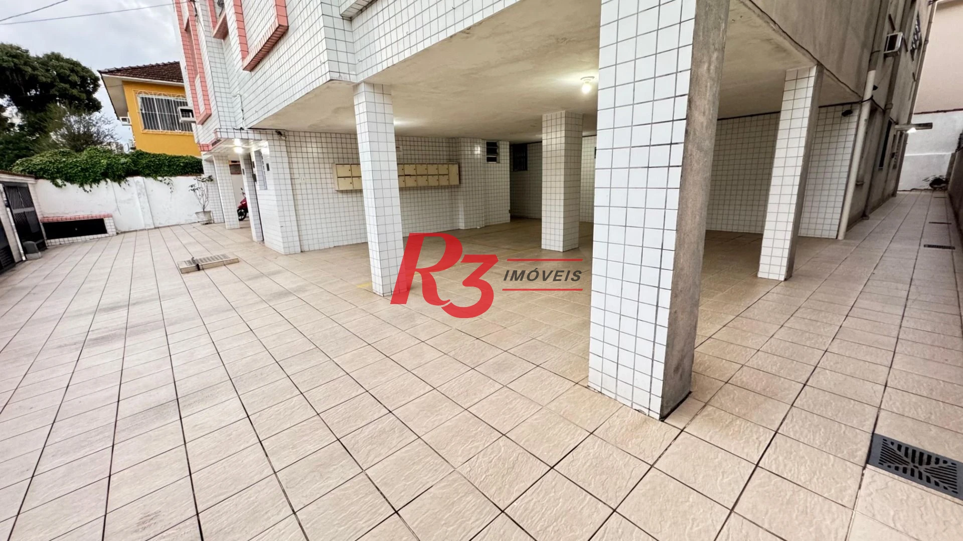 Apartamento com 2 dormitórios à venda, 71 m² por R$ 345.000,00 - Boqueirão - Santos/SP