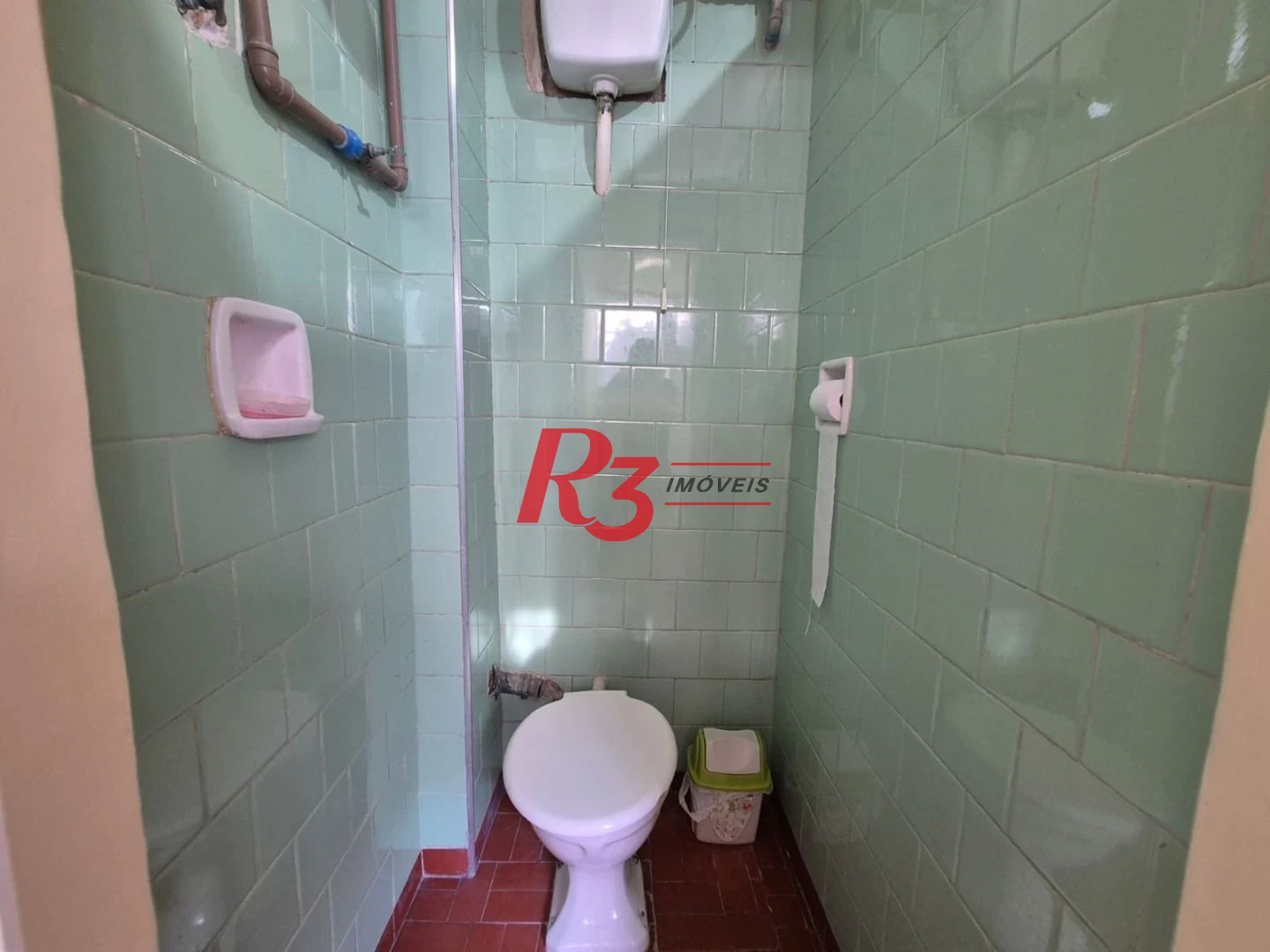 Sobrado com 3 dormitórios à venda, 151 m² por R$ 1.700.000,00 - Pompéia - Santos/SP
