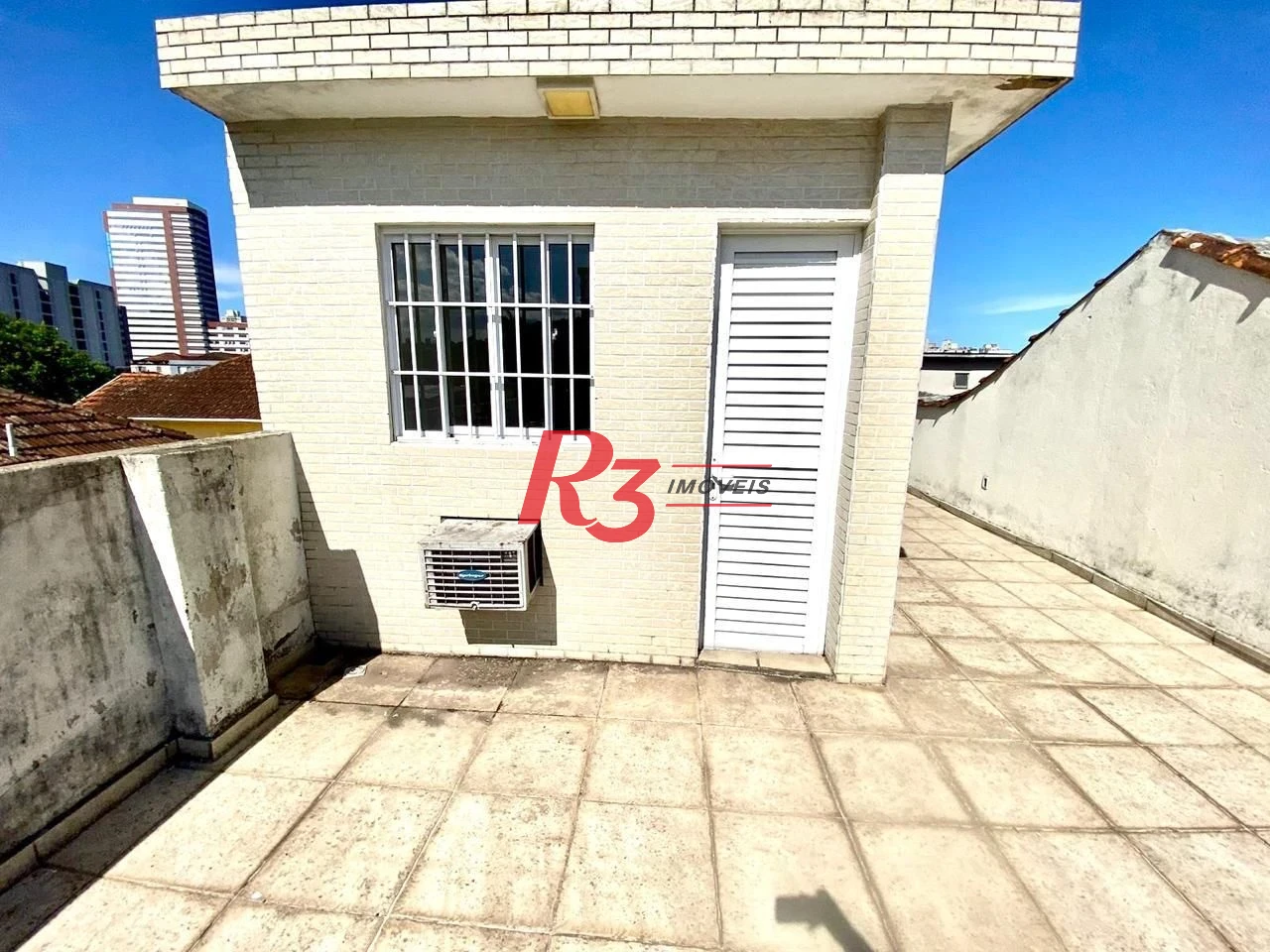 Casa com 3 dormitórios à venda, 200 m² por R$ 900.000,00 - Vila Belmiro - Santos/SP