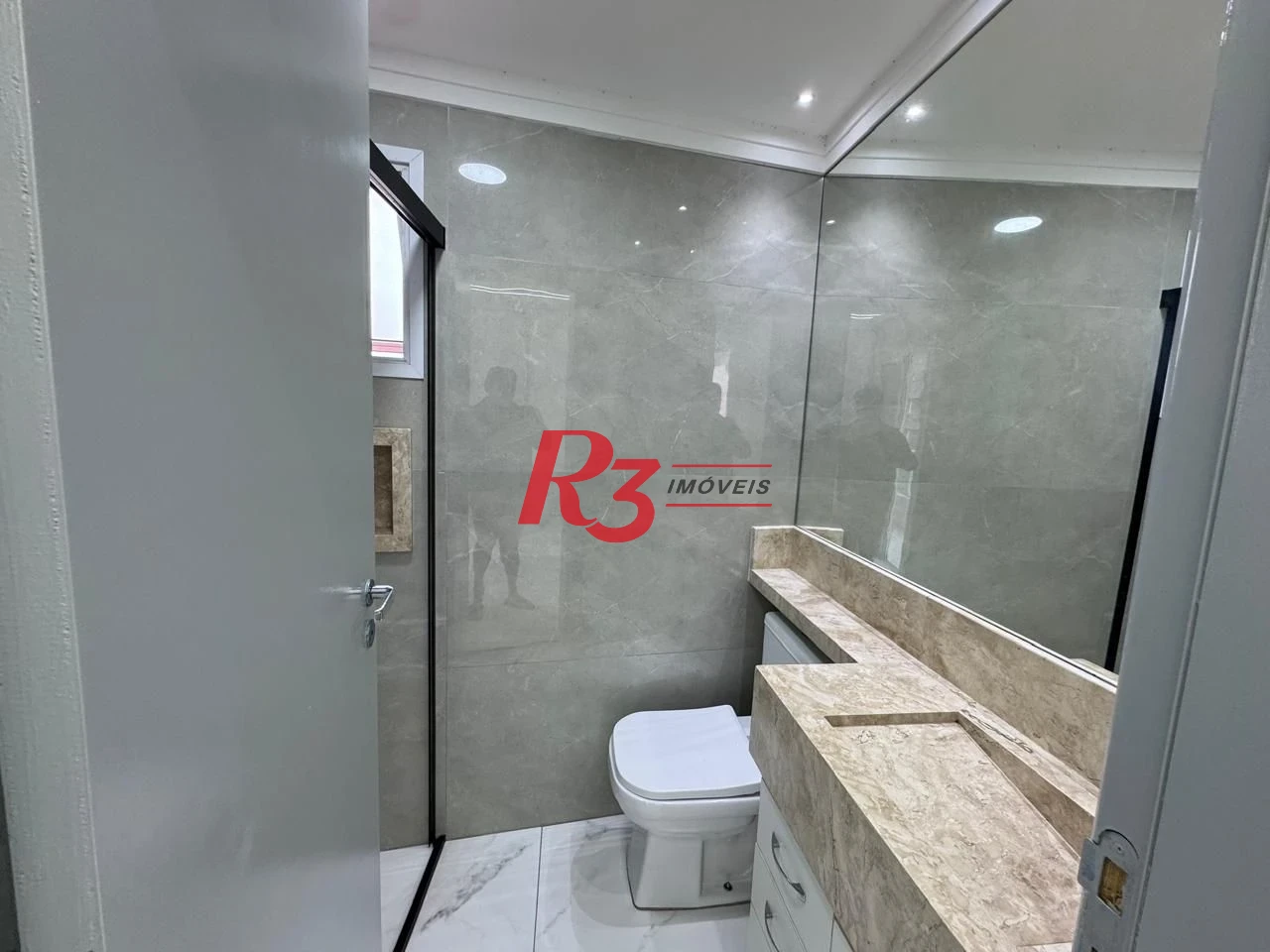 Apartamento com 3 dormitórios à venda, 116 m² por R$ 850.000,00 - Aviação - Praia Grande/SP