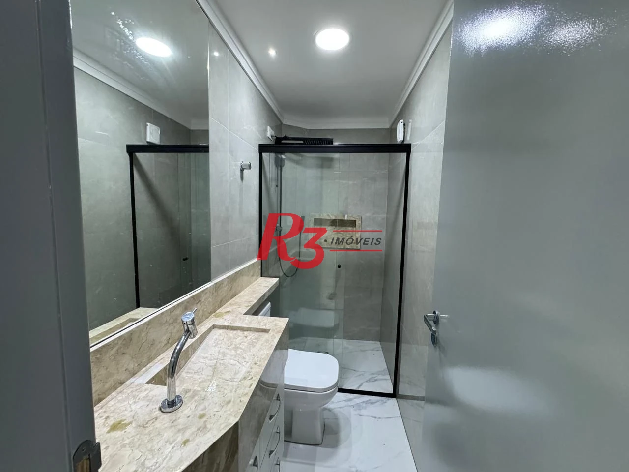 Apartamento com 3 dormitórios à venda, 116 m² por R$ 850.000,00 - Aviação - Praia Grande/SP