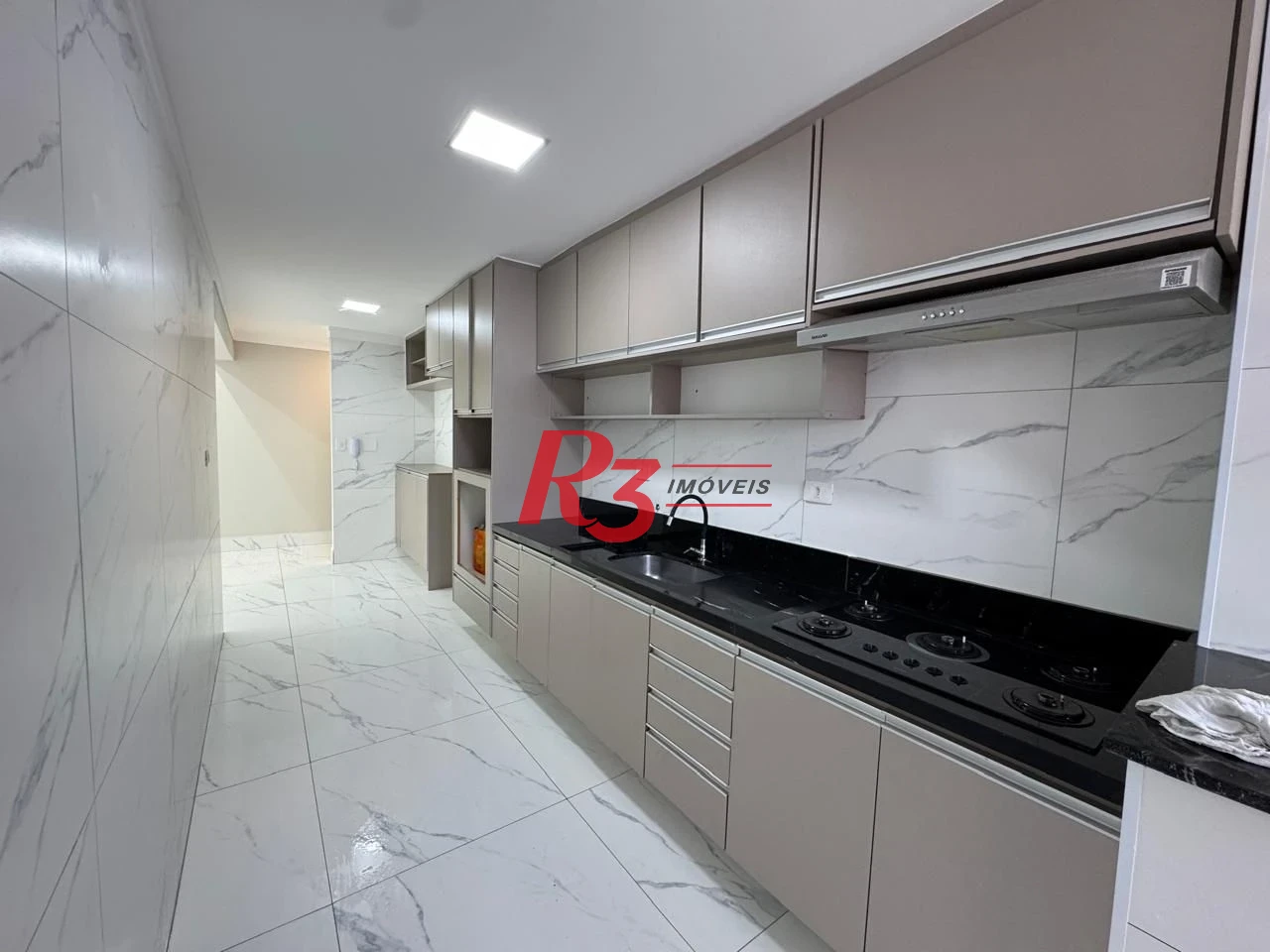 Apartamento com 3 dormitórios à venda, 116 m² por R$ 850.000,00 - Aviação - Praia Grande/SP