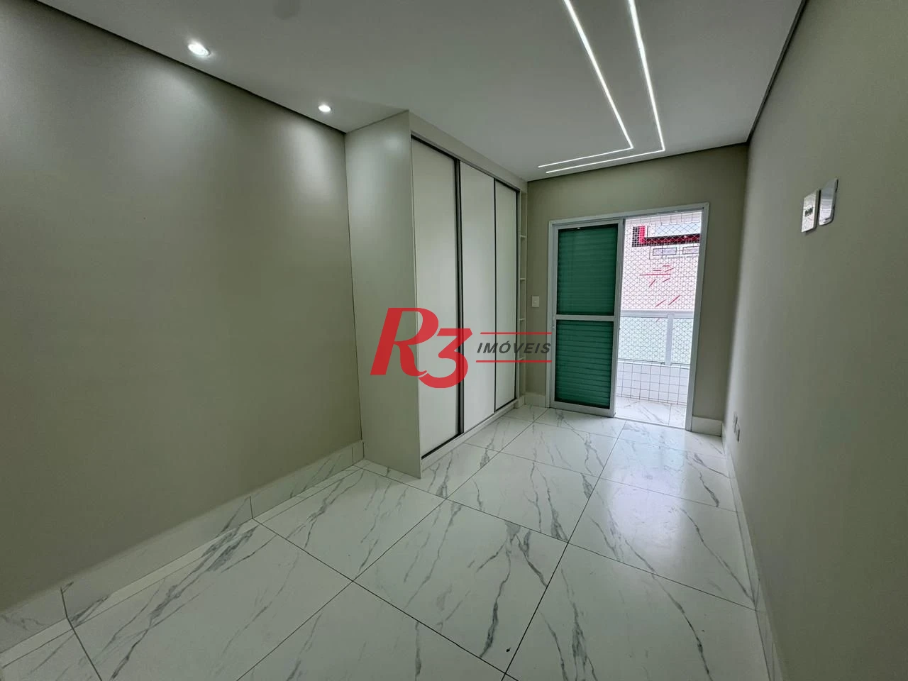Apartamento com 3 dormitórios à venda, 116 m² por R$ 850.000,00 - Aviação - Praia Grande/SP