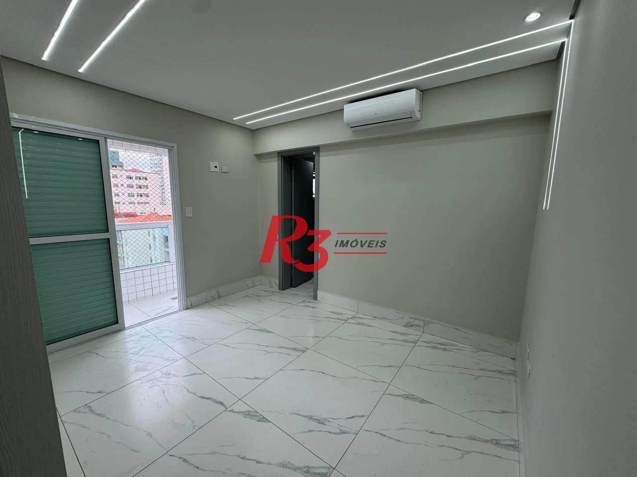 Apartamento com 3 dormitórios à venda, 116 m² por R$ 850.000,00 - Aviação - Praia Grande/SP