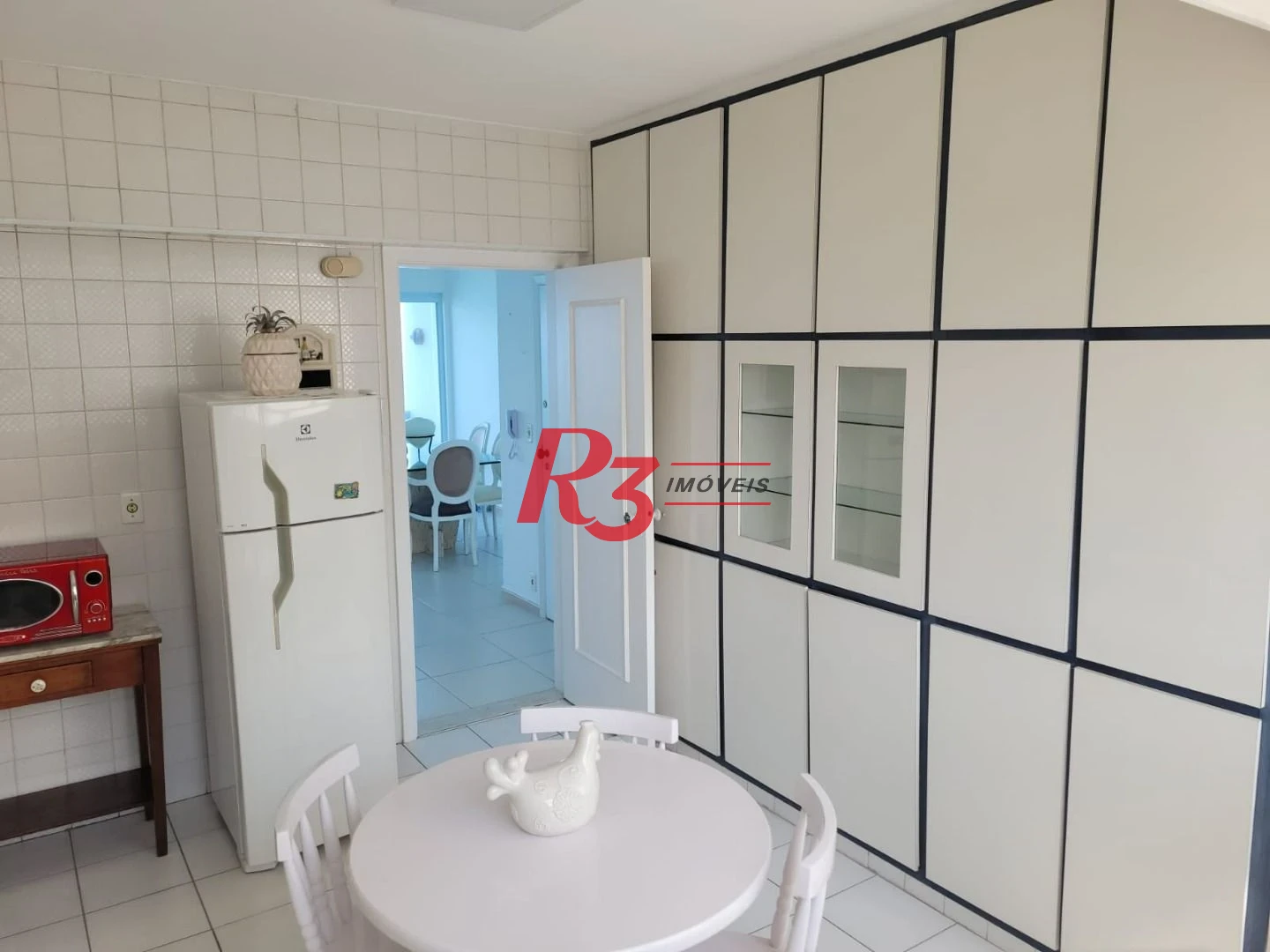 Apartamento com 4 dormitórios à venda, 120 m² por R$ 810.000,00 - Pitangueiras – P – Morro do Maluf - Guarujá/SP