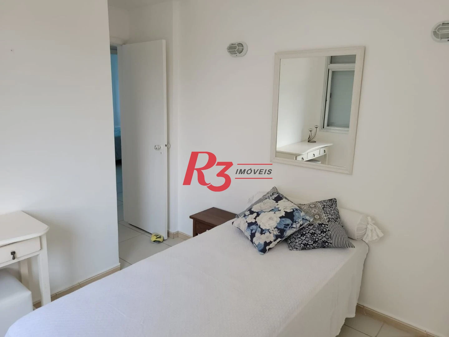 Apartamento com 4 dormitórios à venda, 120 m² por R$ 810.000,00 - Pitangueiras – P – Morro do Maluf - Guarujá/SP