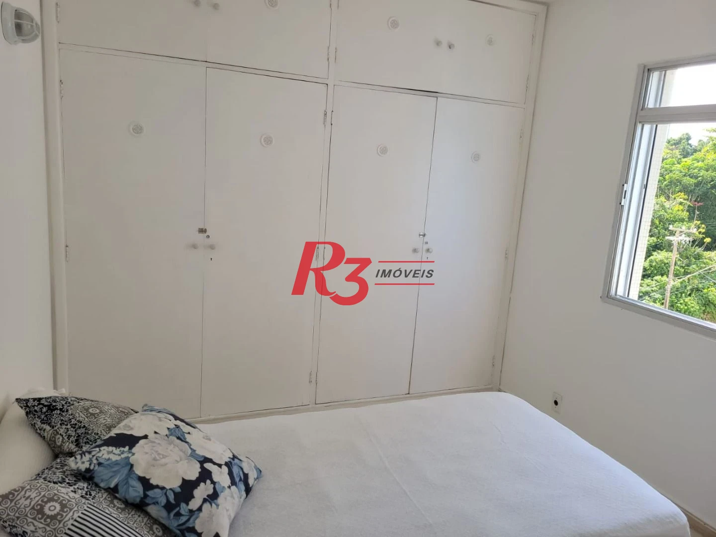 Apartamento com 4 dormitórios à venda, 120 m² por R$ 810.000,00 - Pitangueiras – P – Morro do Maluf - Guarujá/SP