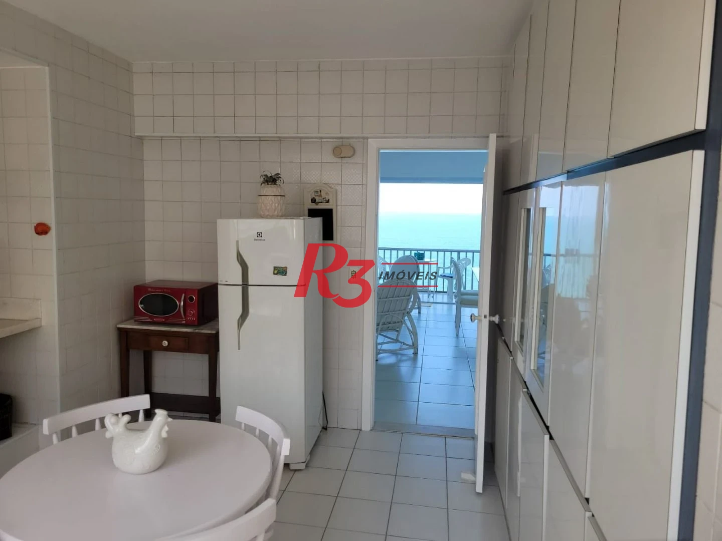 Apartamento com 4 dormitórios à venda, 120 m² por R$ 810.000,00 - Pitangueiras – P – Morro do Maluf - Guarujá/SP