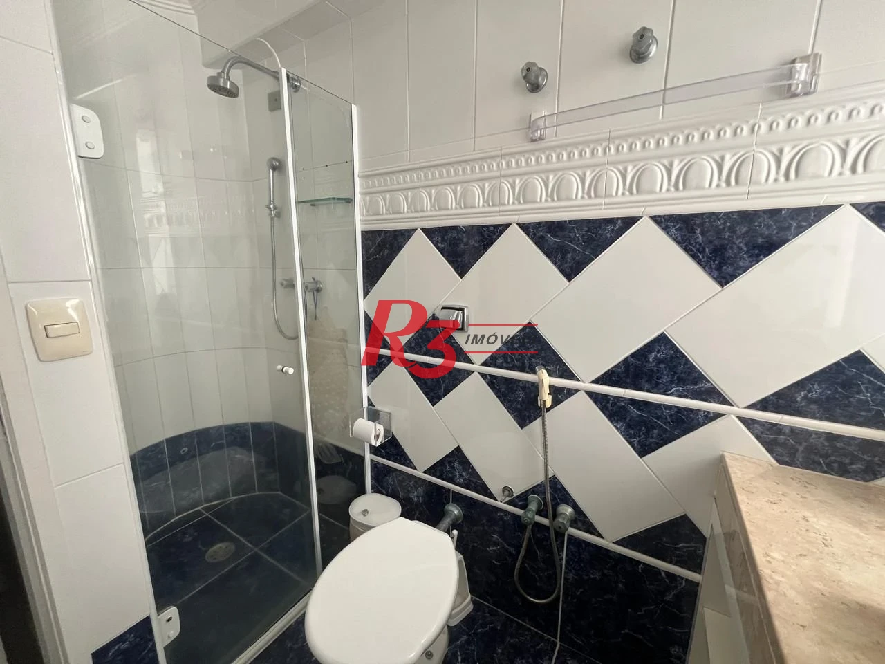 Apartamento com 3 dormitórios à venda, 120 m² por R$ 950.000,00 - Pitangueiras – P – Morro do Maluf - Guarujá/SP