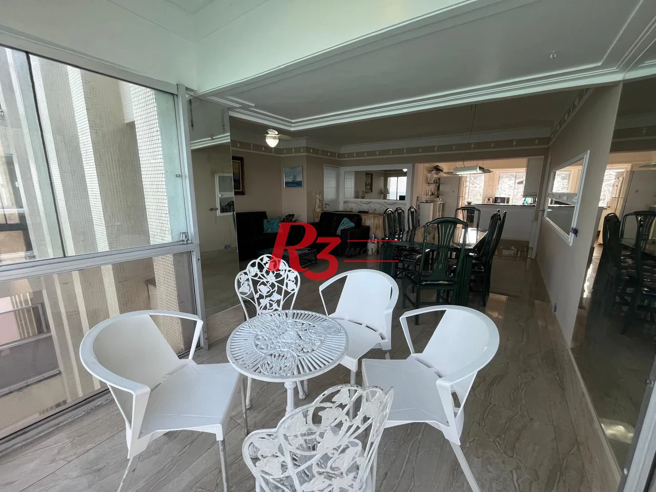 Apartamento com 3 dormitórios à venda, 120 m² por R$ 950.000,00 - Pitangueiras – P – Morro do Maluf - Guarujá/SP