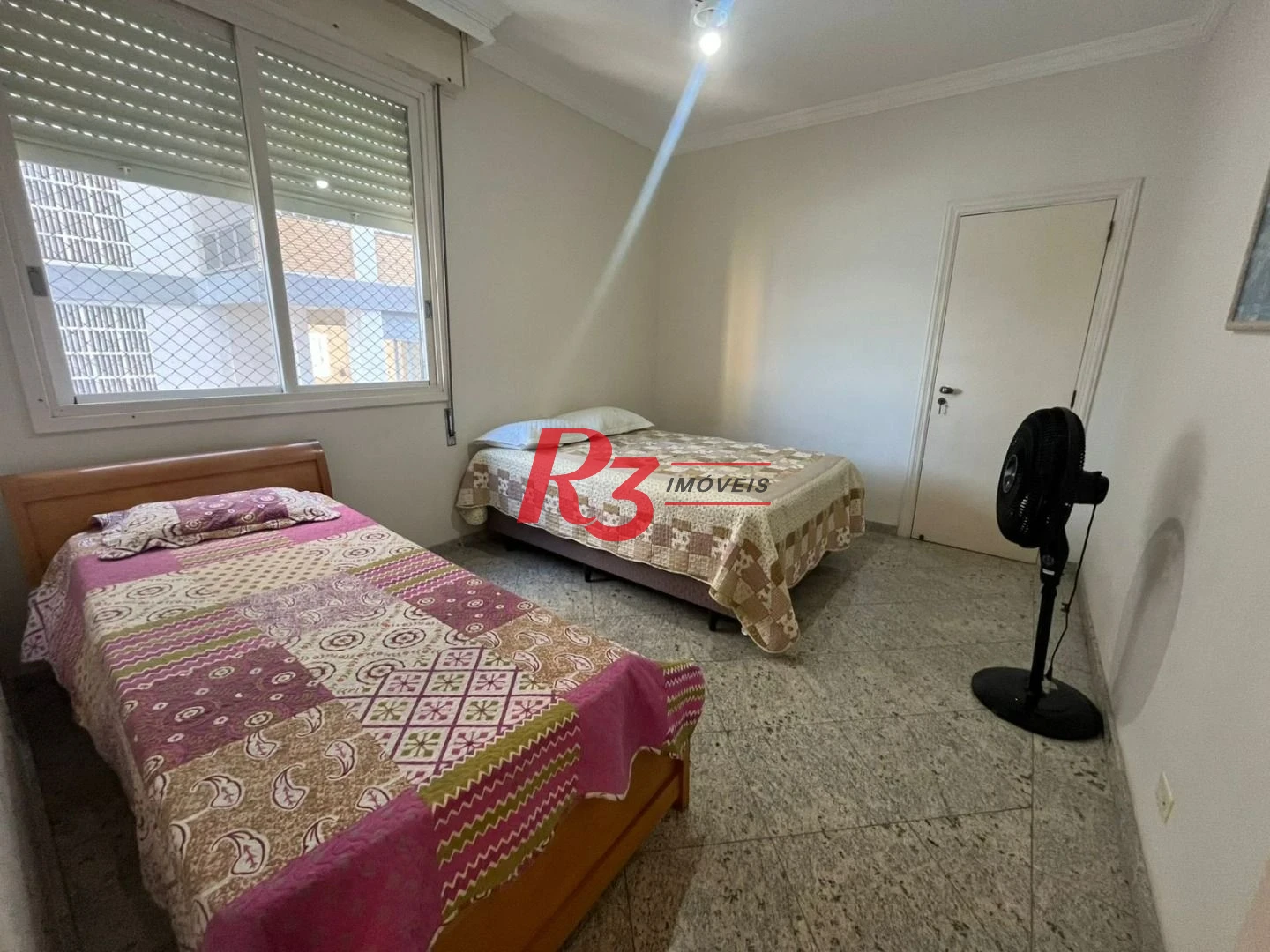 Apartamento com 3 dormitórios à venda, 115 m² por R$ 595.000,00 - Pitangueiras - Guarujá/SP