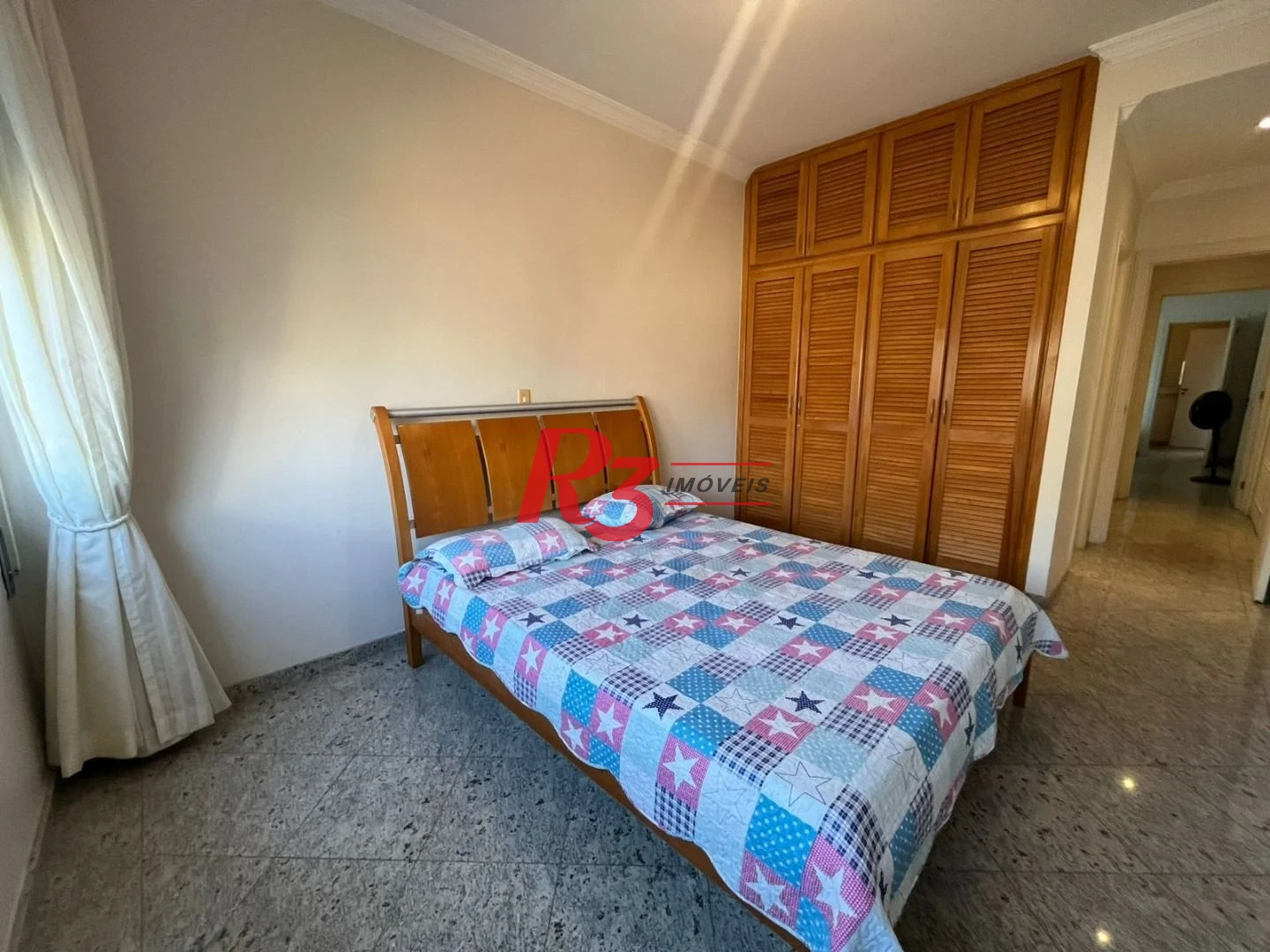 Apartamento com 3 dormitórios à venda, 115 m² por R$ 595.000,00 - Pitangueiras - Guarujá/SP