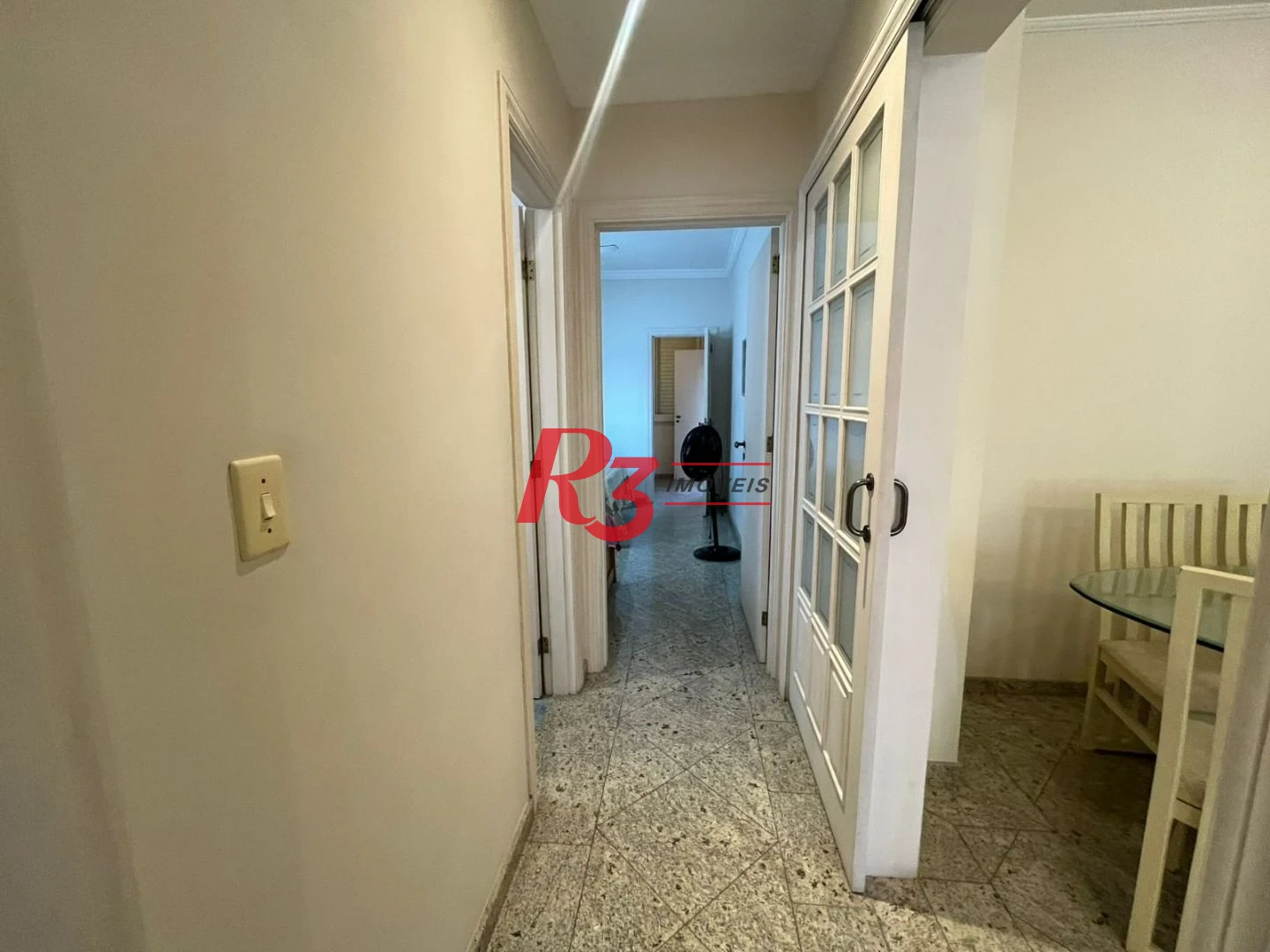 Apartamento com 3 dormitórios à venda, 115 m² por R$ 595.000,00 - Pitangueiras - Guarujá/SP