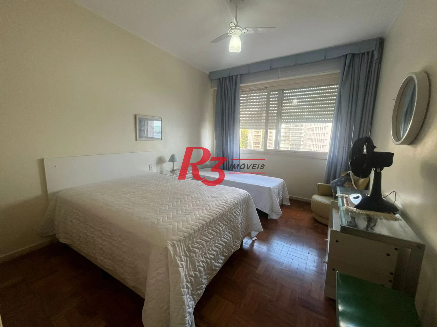 Apartamento com 3 dormitórios à venda, 115 m² por R$ 650.000,00 - Pitangueiras - Guarujá/SP