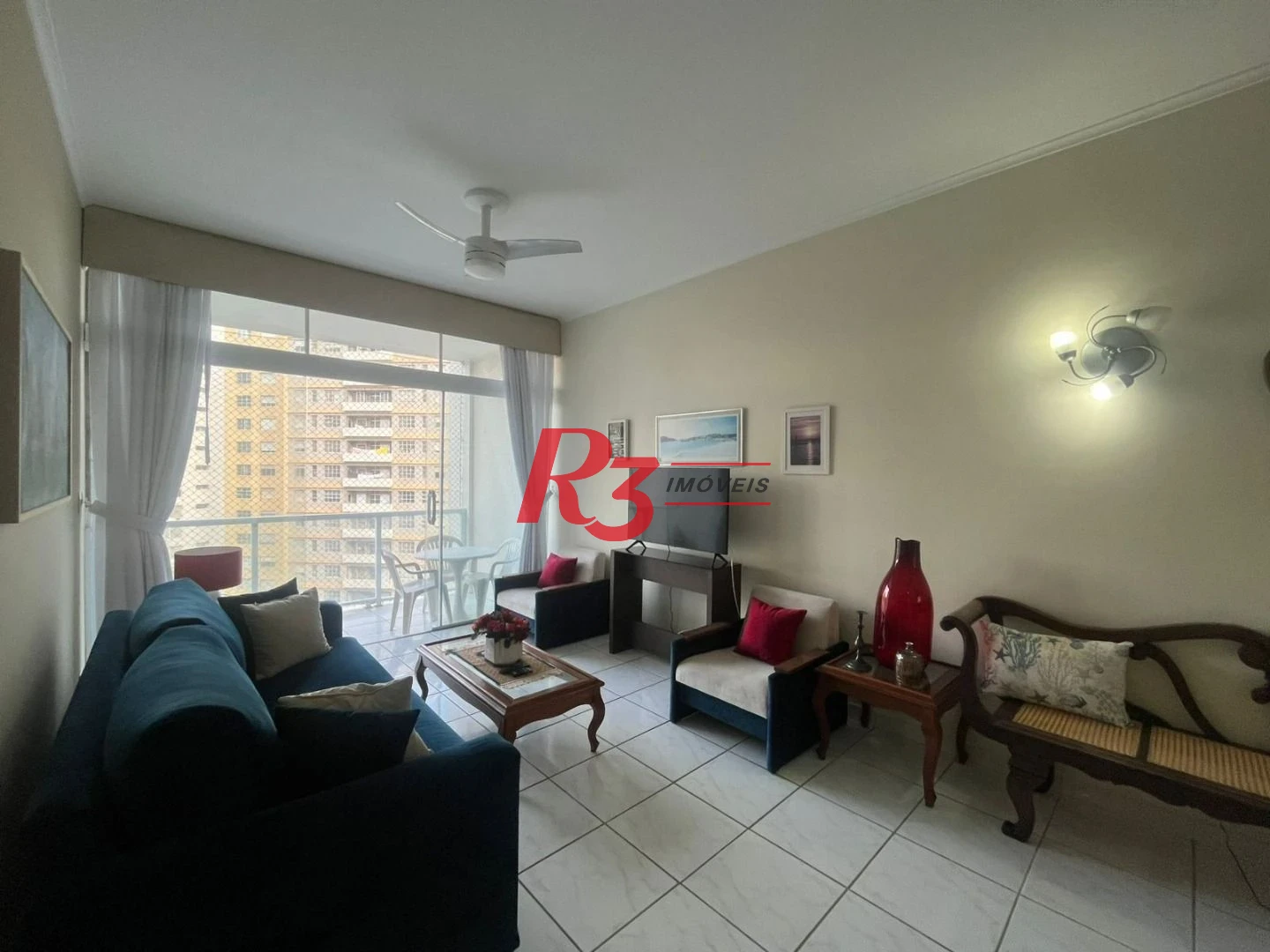 Apartamento com 3 dormitórios à venda, 115 m² por R$ 650.000,00 - Pitangueiras - Guarujá/SP