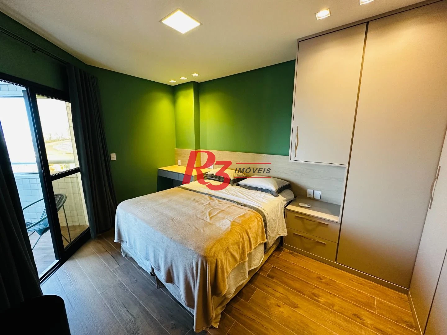 Flat com 1 dormitório para alugar, 43 m² por R$ 7.500,02/mês - Boqueirão - Santos/SP