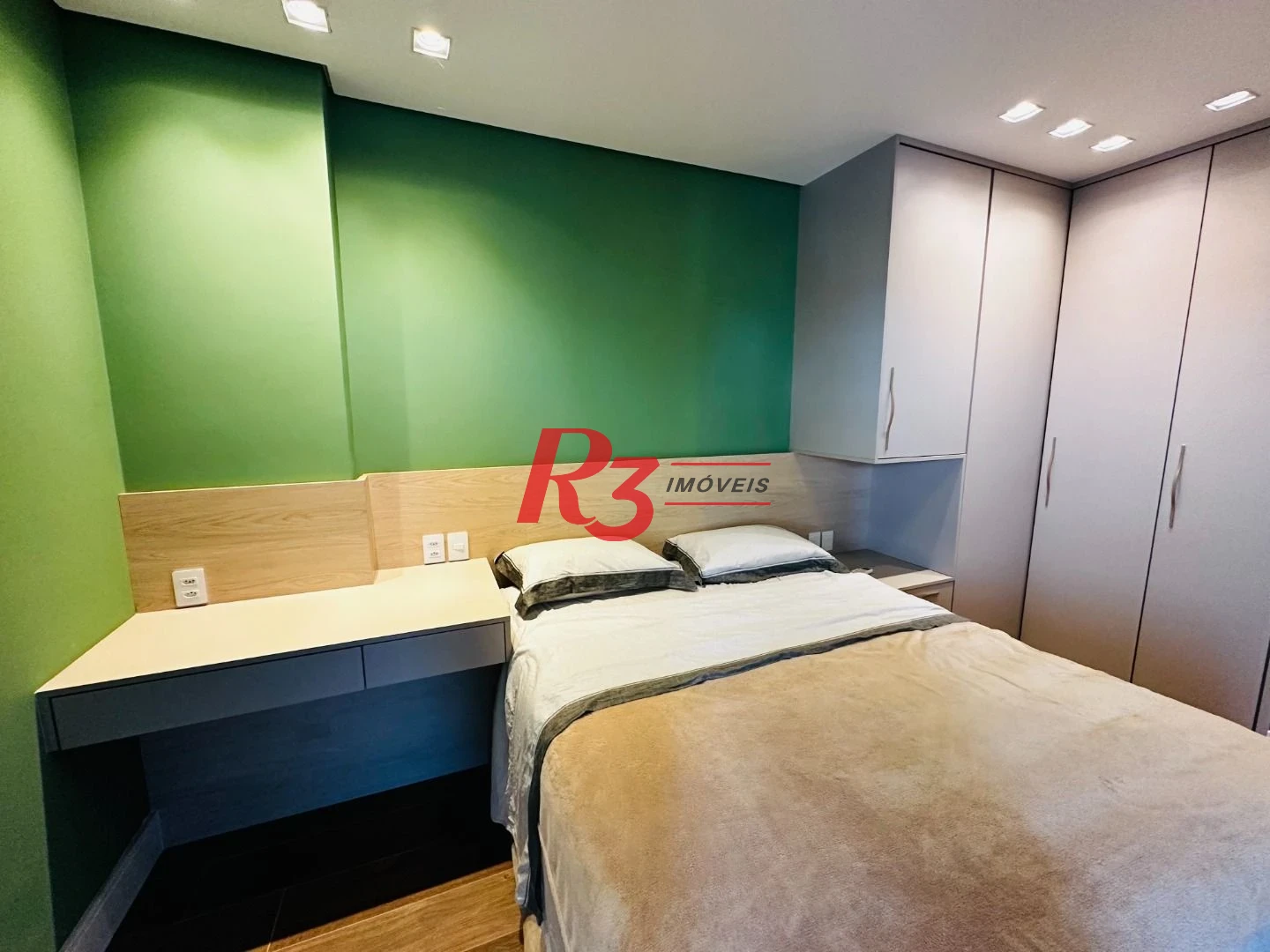 Flat com 1 dormitório para alugar, 43 m² por R$ 7.500,02/mês - Boqueirão - Santos/SP