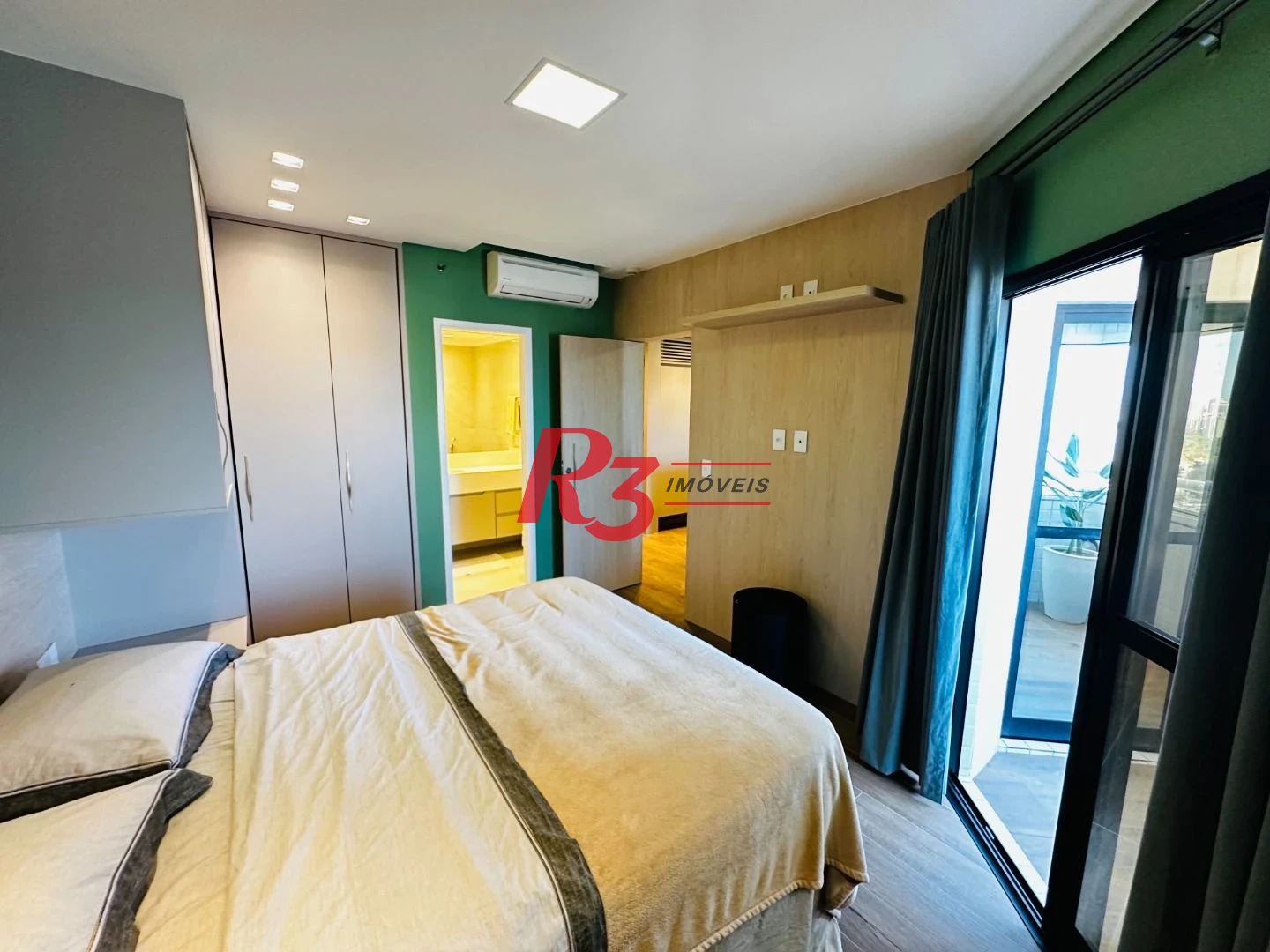 Flat com 1 dormitório para alugar, 43 m² por R$ 7.500,02/mês - Boqueirão - Santos/SP