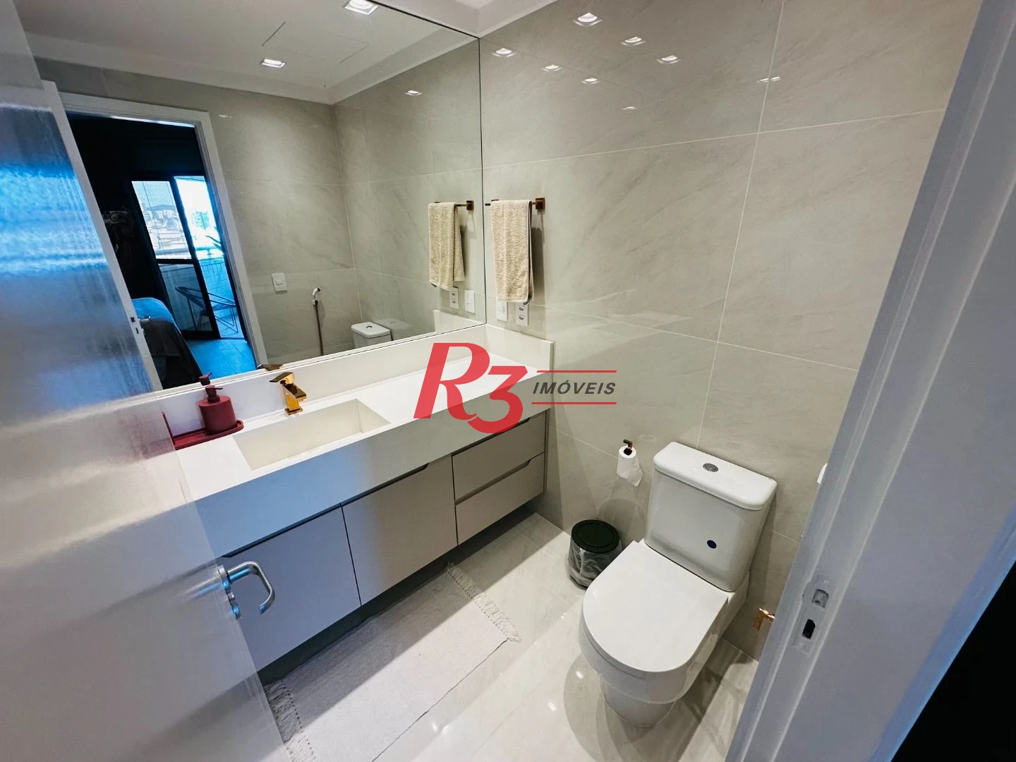 Flat com 1 dormitório para alugar, 43 m² por R$ 7.500,02/mês - Boqueirão - Santos/SP