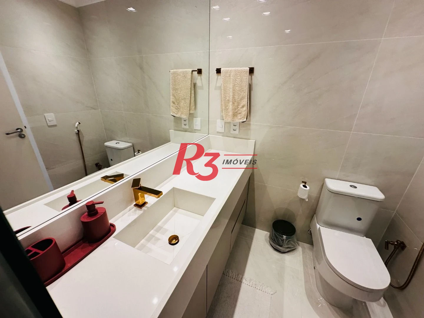 Flat com 1 dormitório para alugar, 43 m² por R$ 7.500,02/mês - Boqueirão - Santos/SP