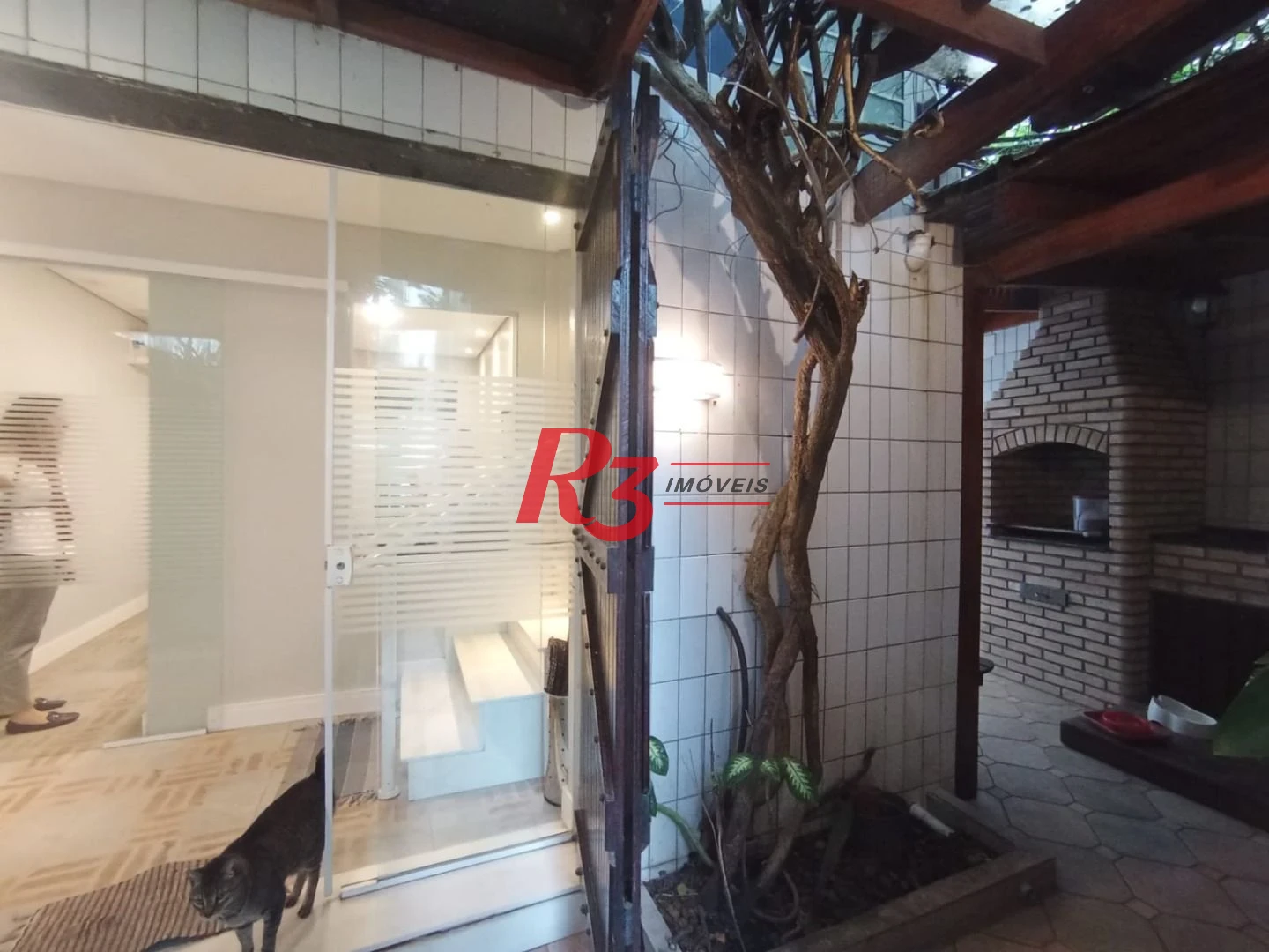 Sobrado com 3 dormitórios à venda, 185 m² por R$ 1.500.000,00 - José Menino - Santos/SP